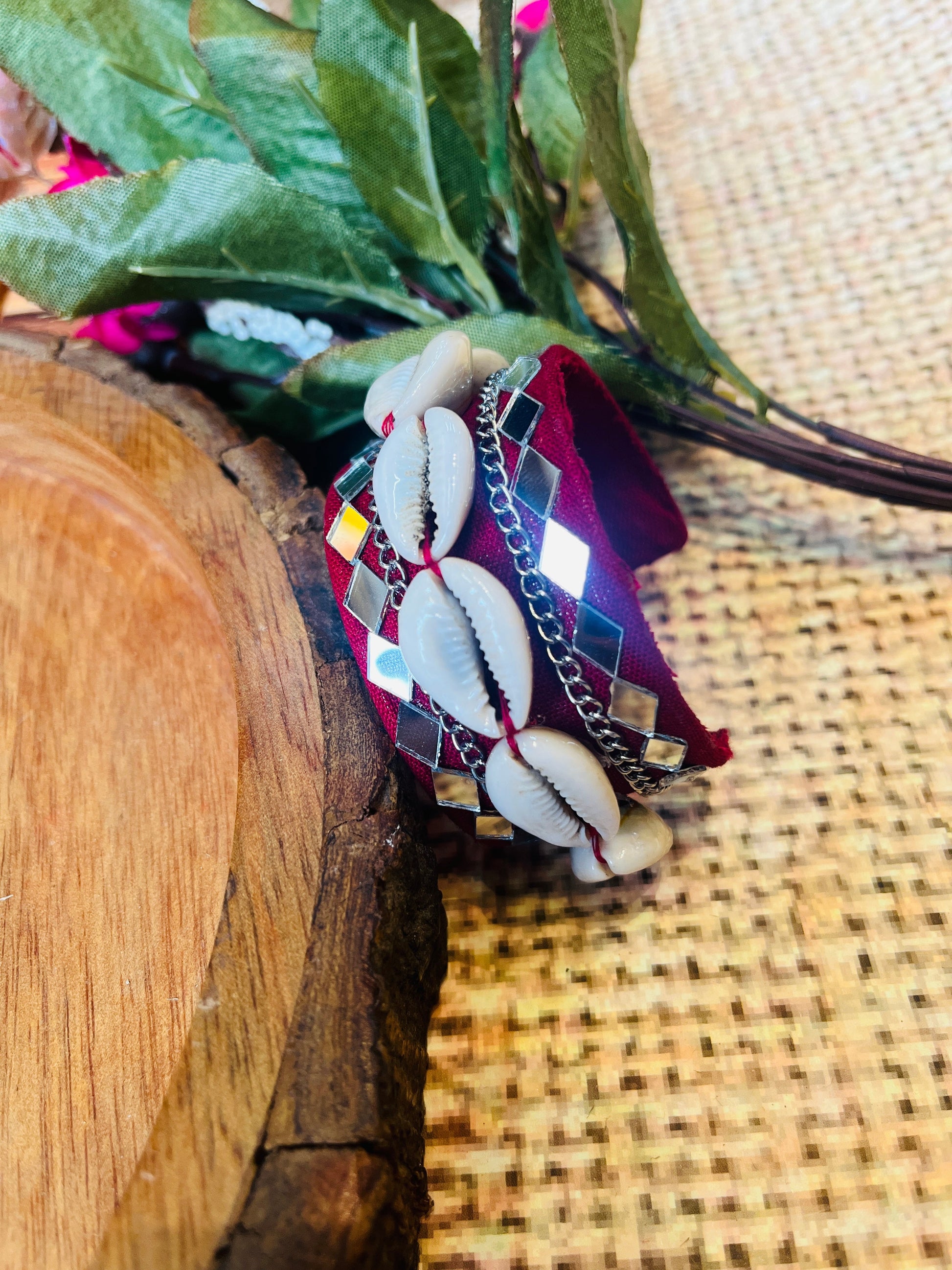 PINK MIRROR COWRIE HAND CUFFS HANDMADEAHOLIC BY MISHKA