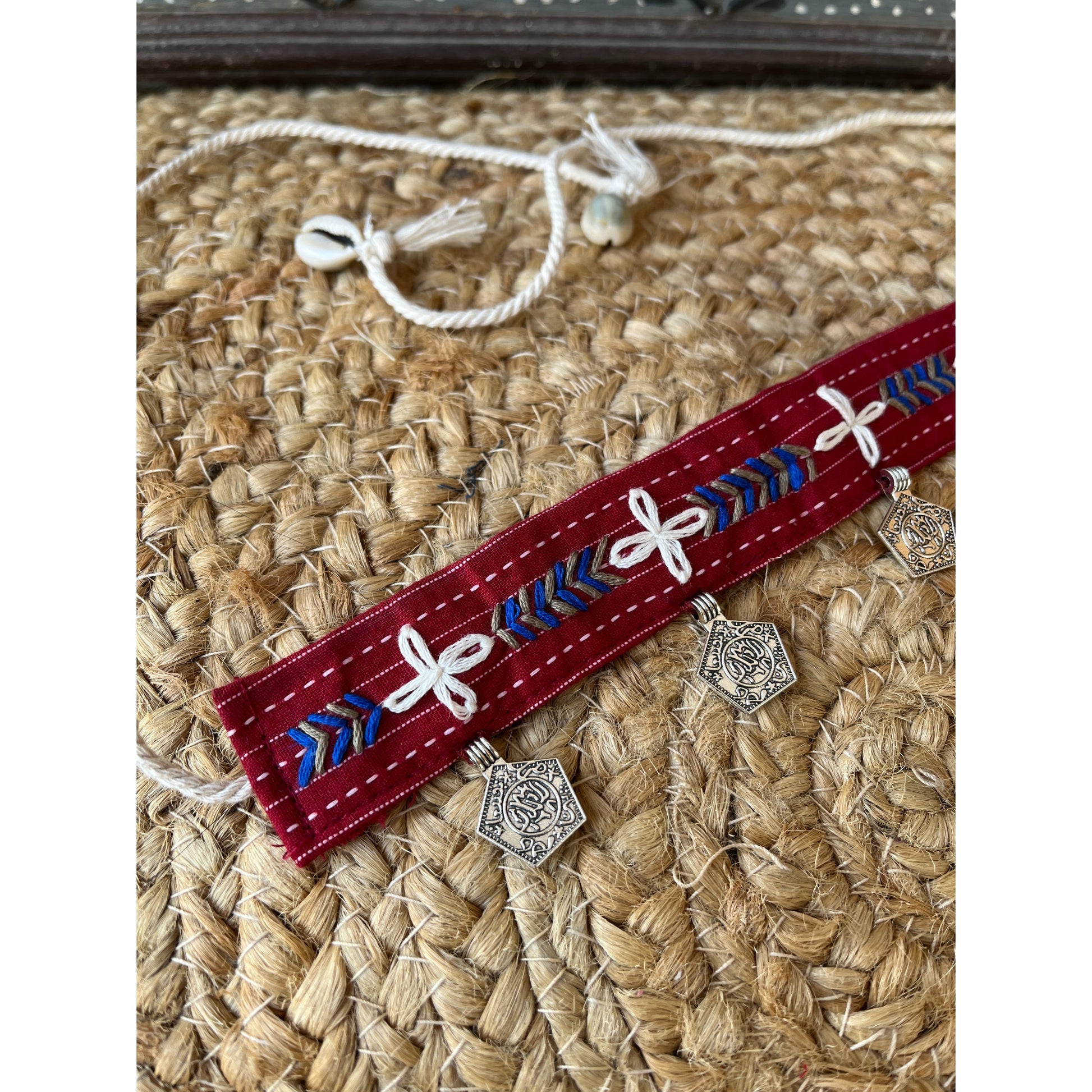 MAROON GAMTHI CHOKAR HANDMADEAHOLIC BY MISHKA