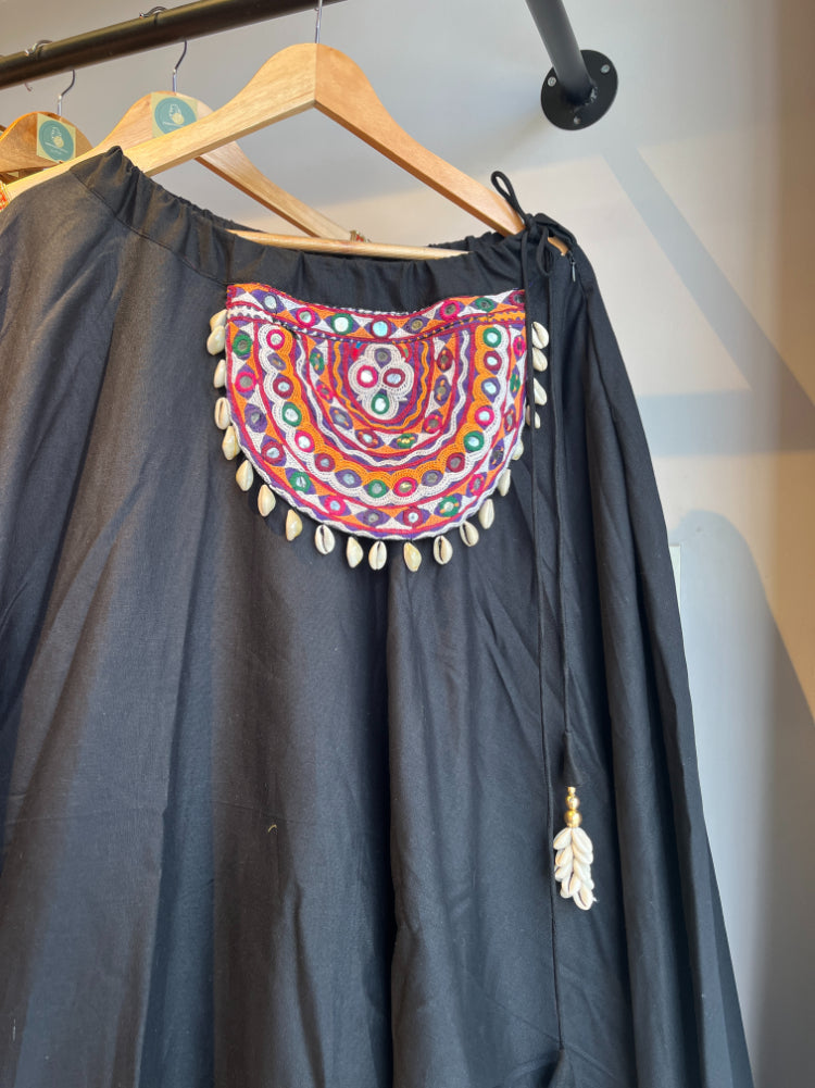 BLACK POCKET PATCH SKIRT HANDMADEAHOLIC BY MISHKA