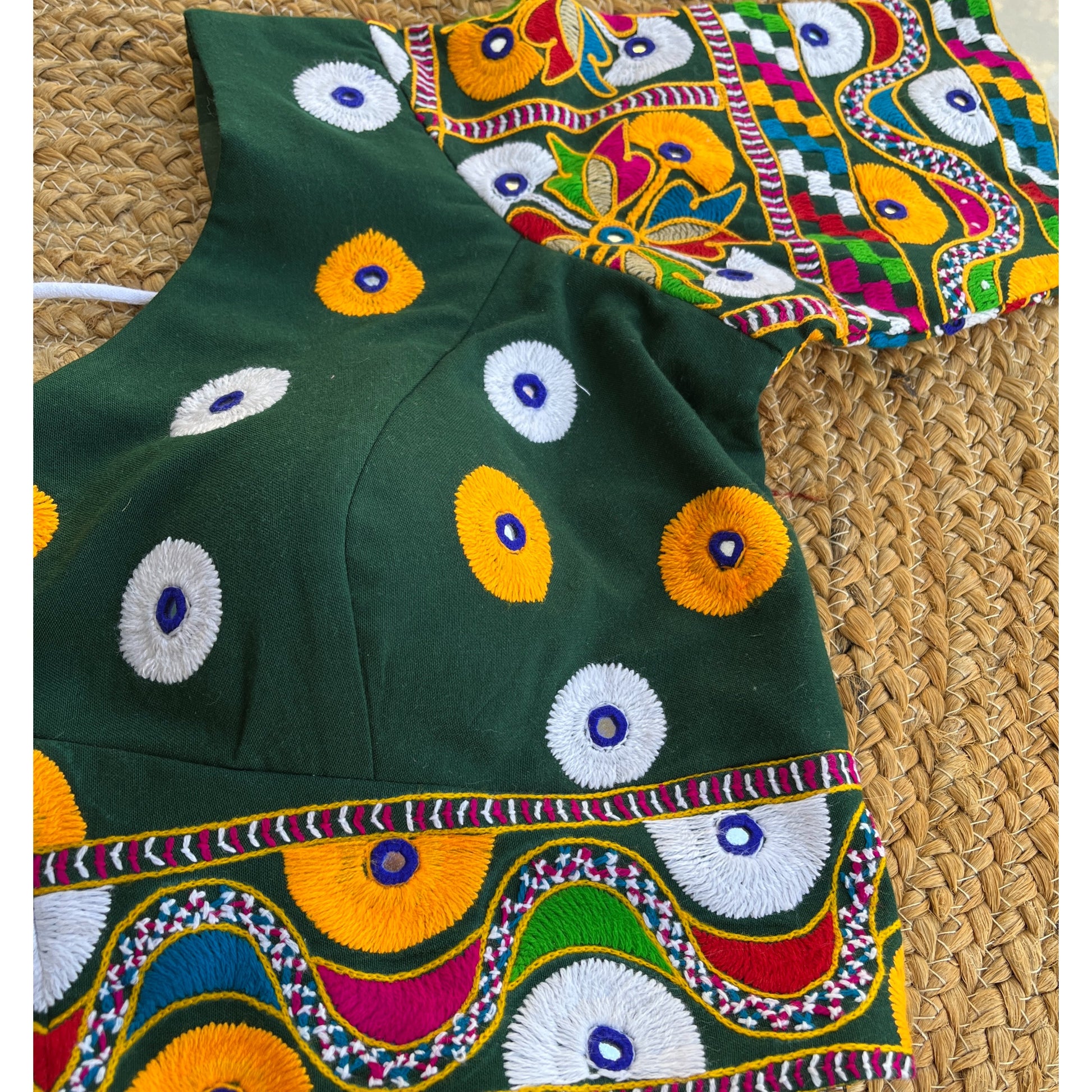 GREEN HATHBHARAT BLOUSE HANDMADEAHOLIC BY MISHKA