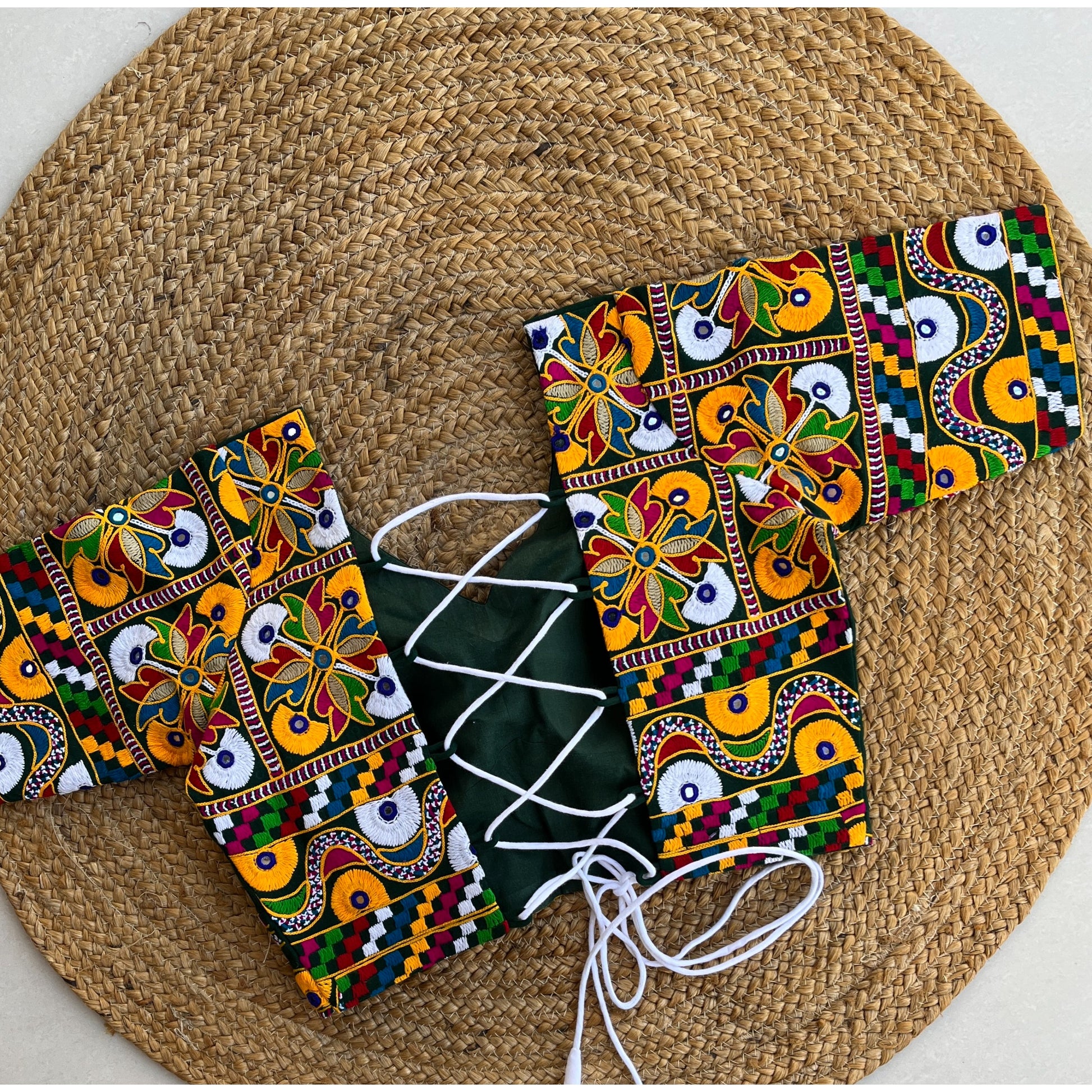 GREEN HATHBHARAT BLOUSE HANDMADEAHOLIC BY MISHKA