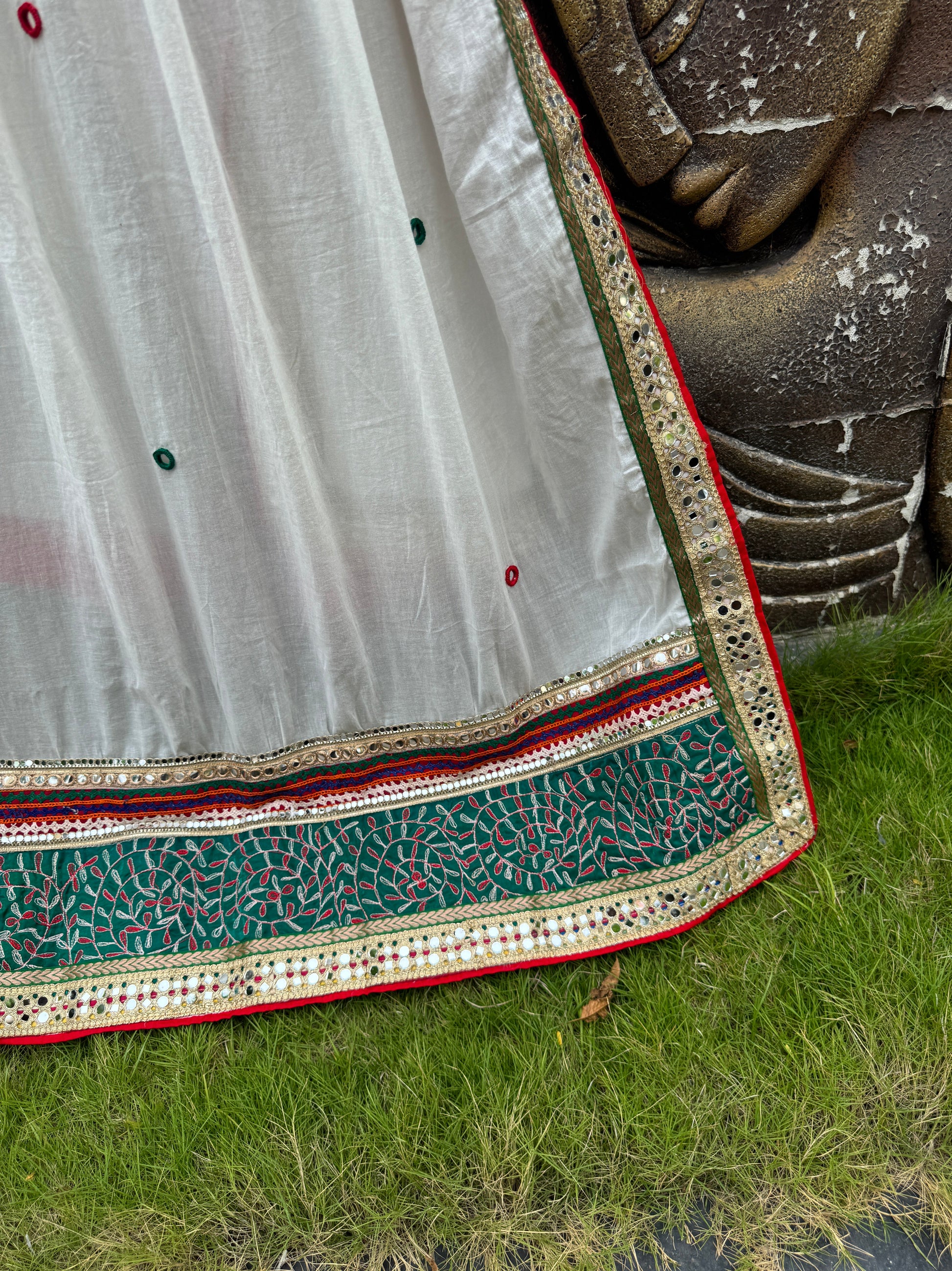 Off-White Varajana Dupatta HANDMADEAHOLIC BY MISHKA