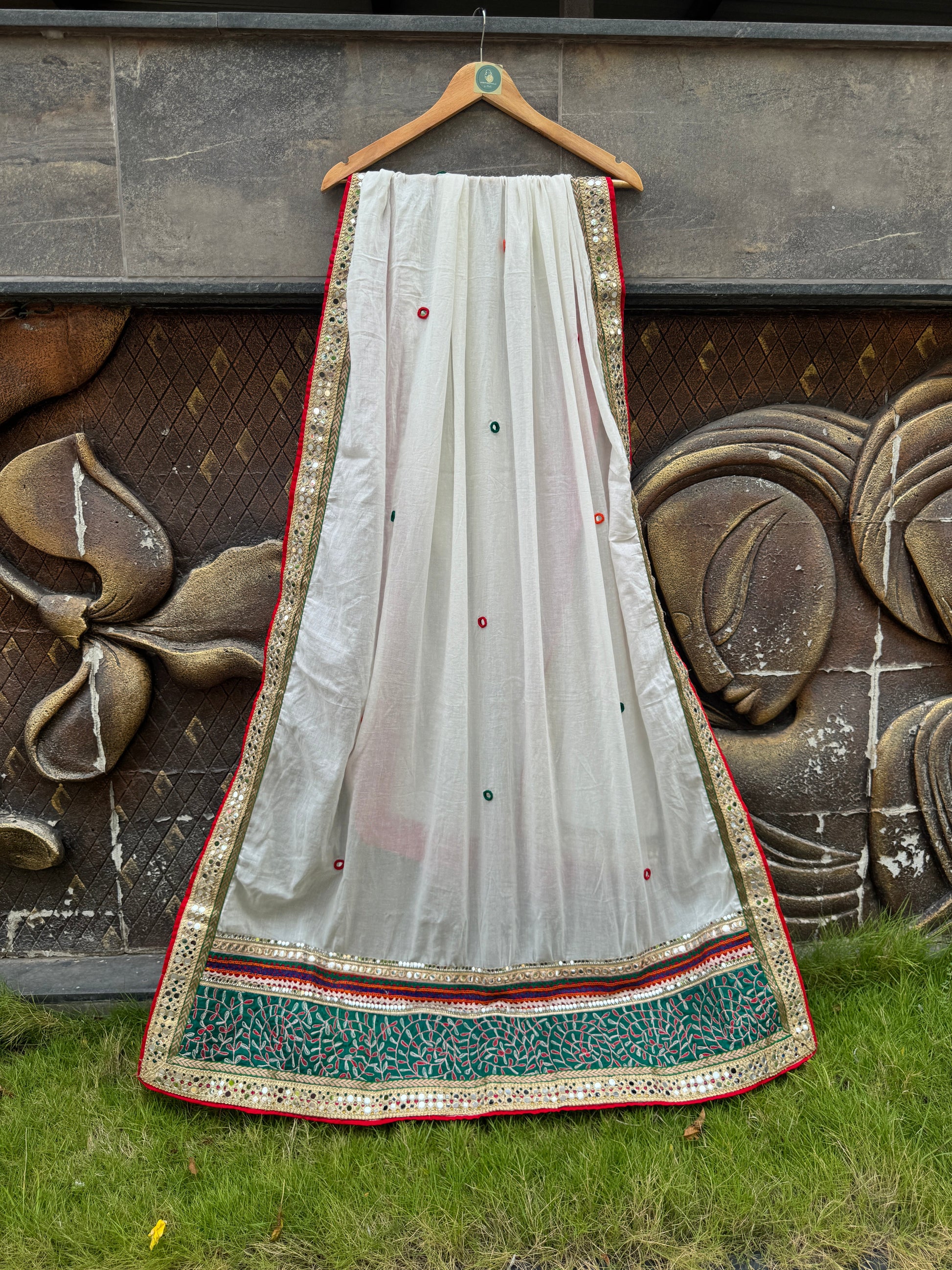 Off-White Varajana Dupatta HANDMADEAHOLIC BY MISHKA