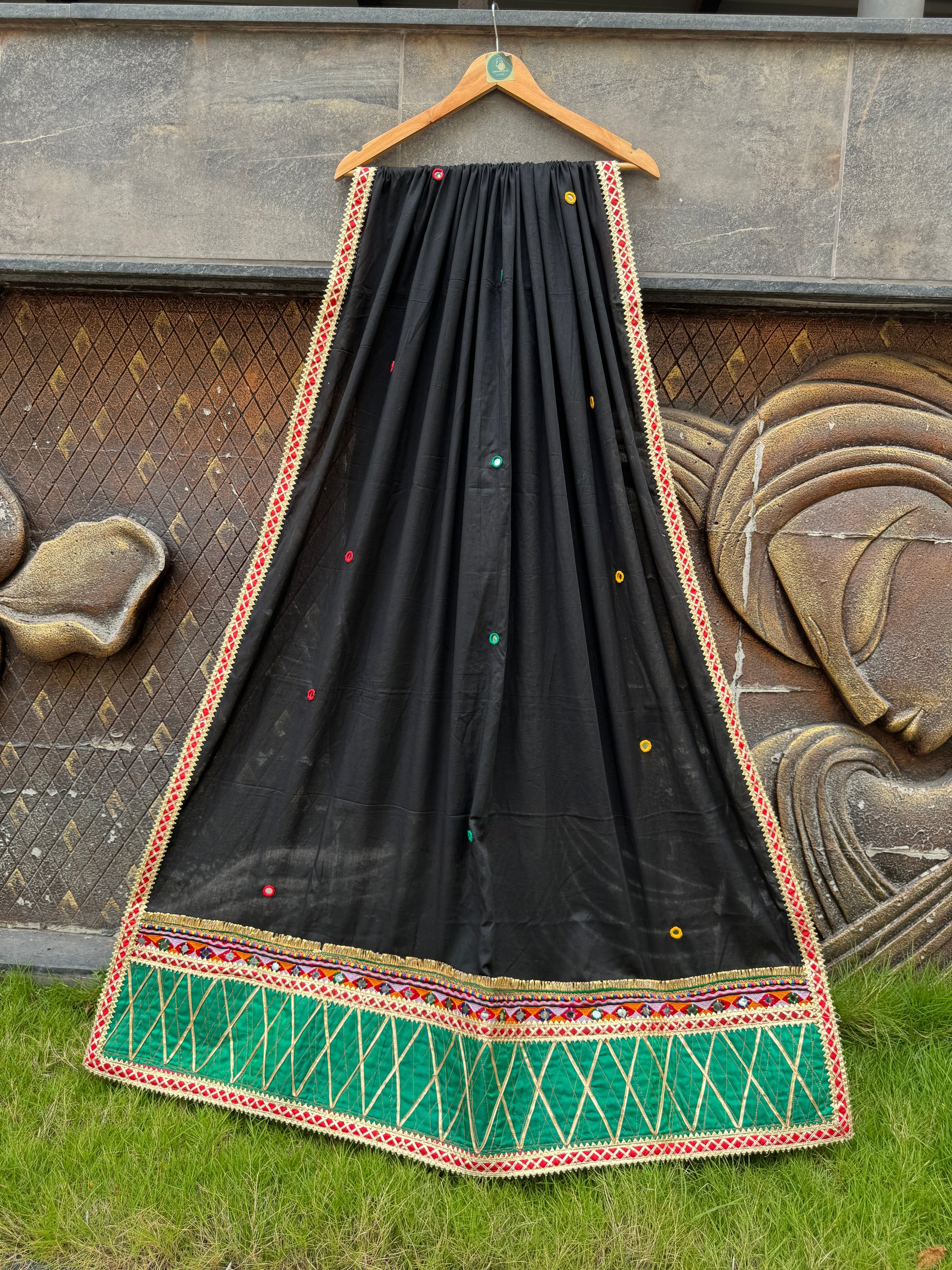 Classic Black Varajana Dupatta HANDMADEAHOLIC BY MISHKA