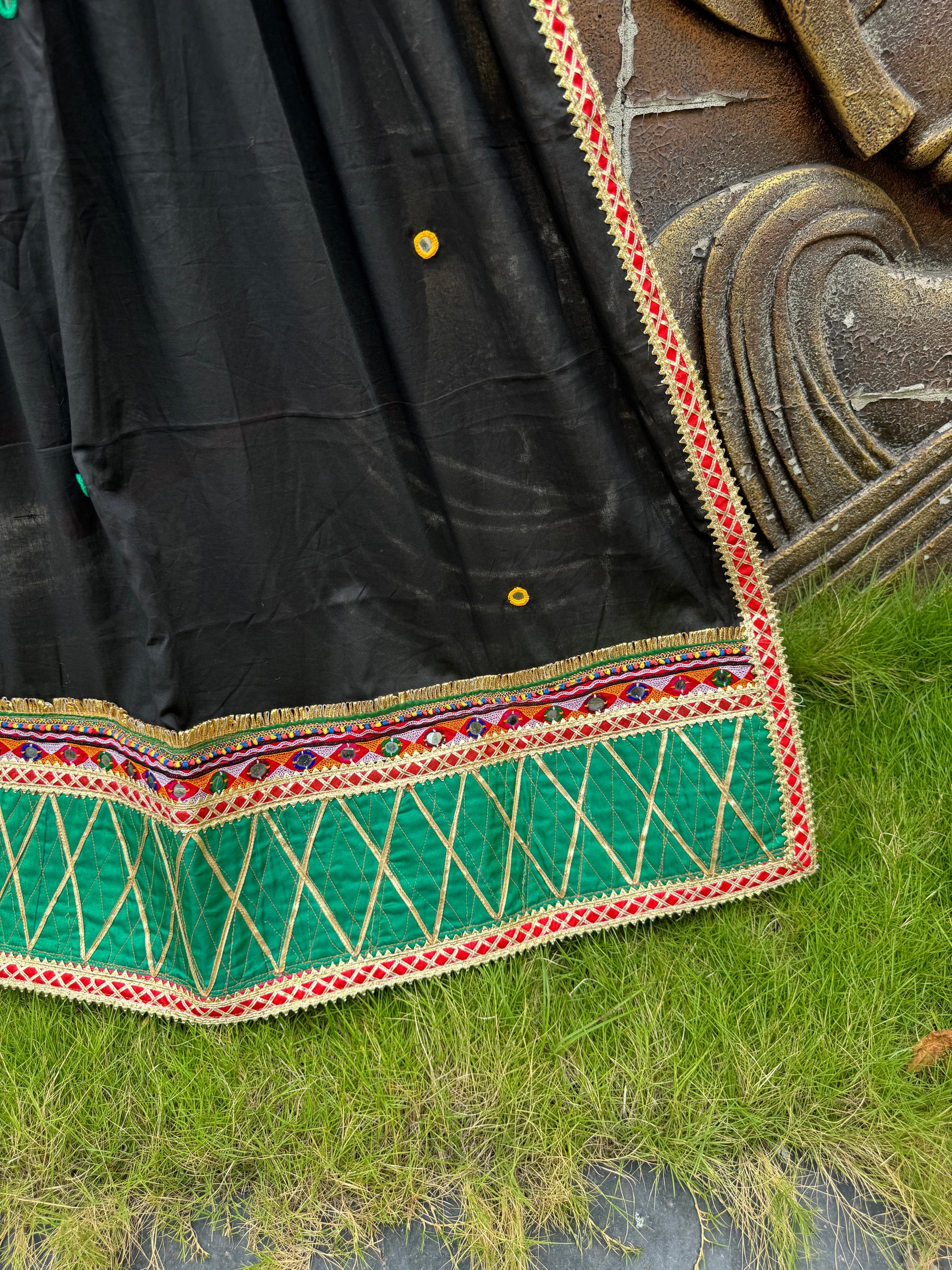 Classic Black Varajana Dupatta HANDMADEAHOLIC BY MISHKA