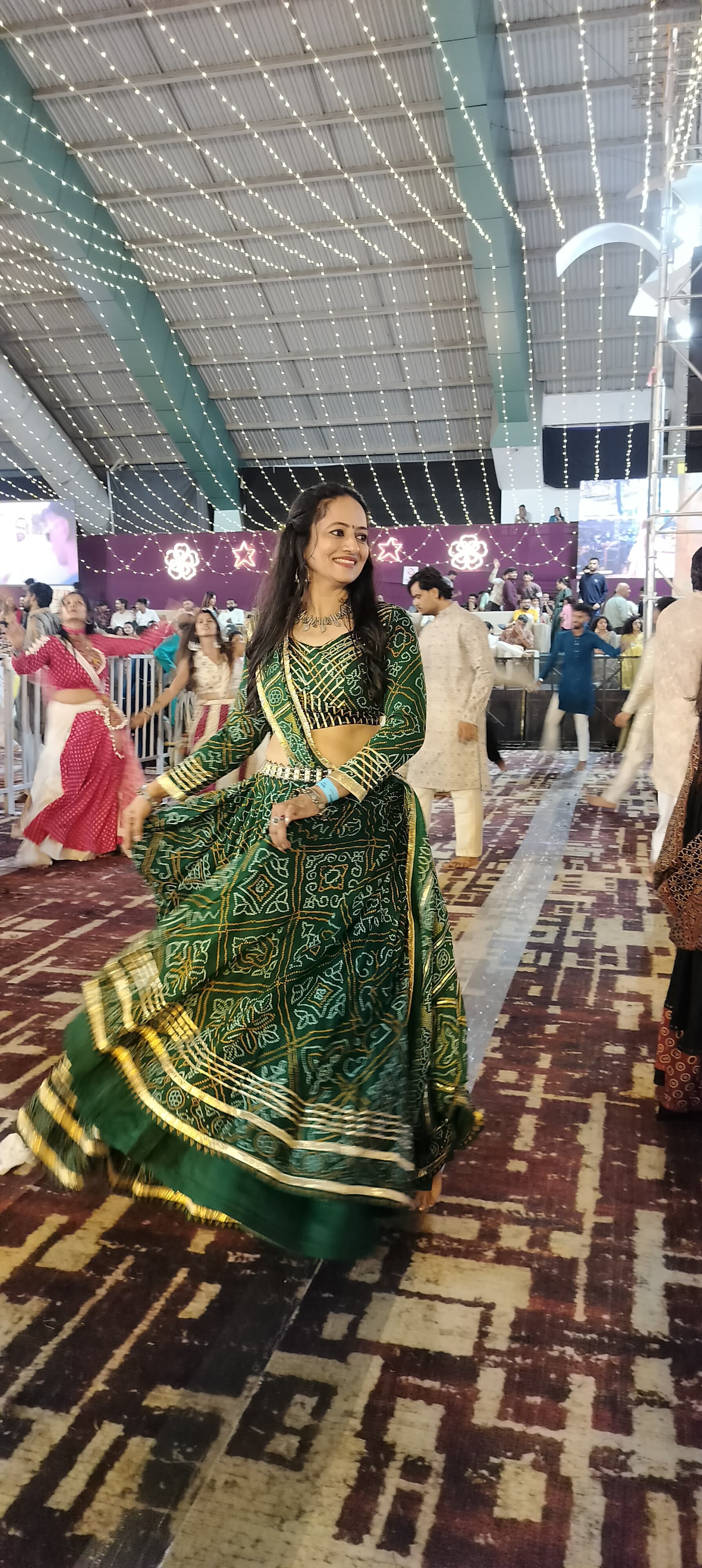 GREEN BADHANI BLOUSE AND CHANIYA CHOLI - handmadeaholicmishka