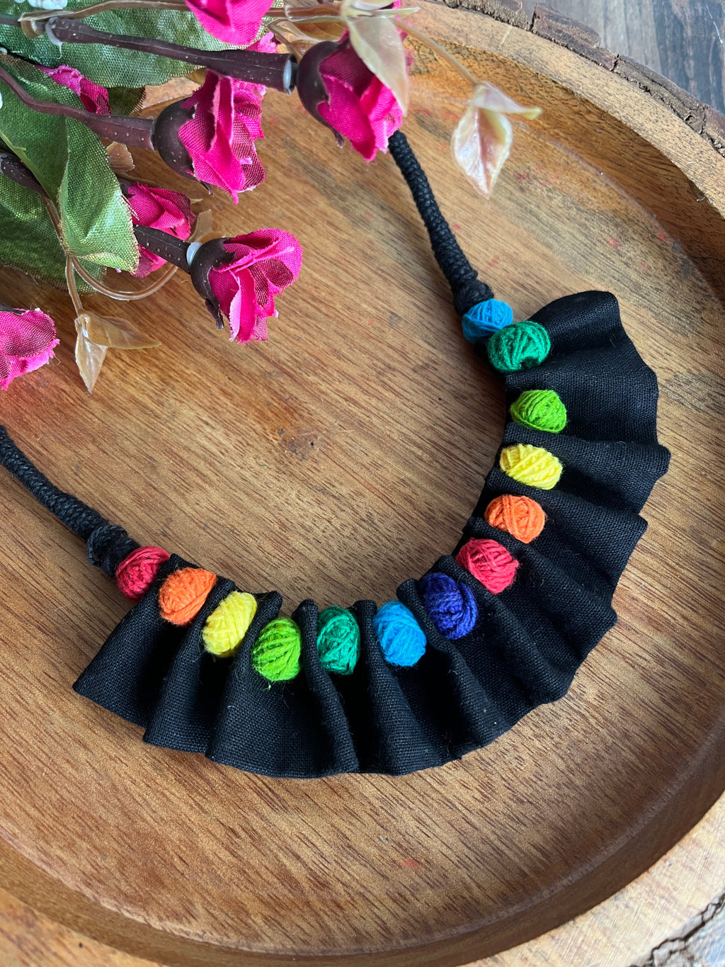 BLACK MULTI BALL BOHO NECKLACE HANDMADEAHOLIC BY MISHKA