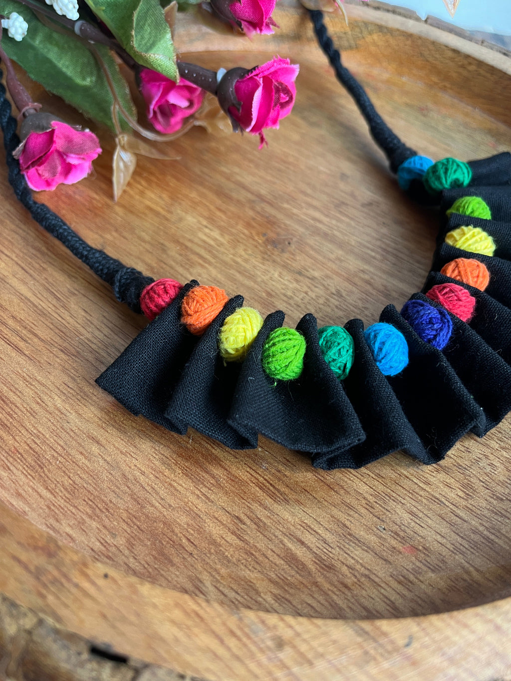 BLACK MULTI BALL BOHO NECKLACE HANDMADEAHOLIC BY MISHKA