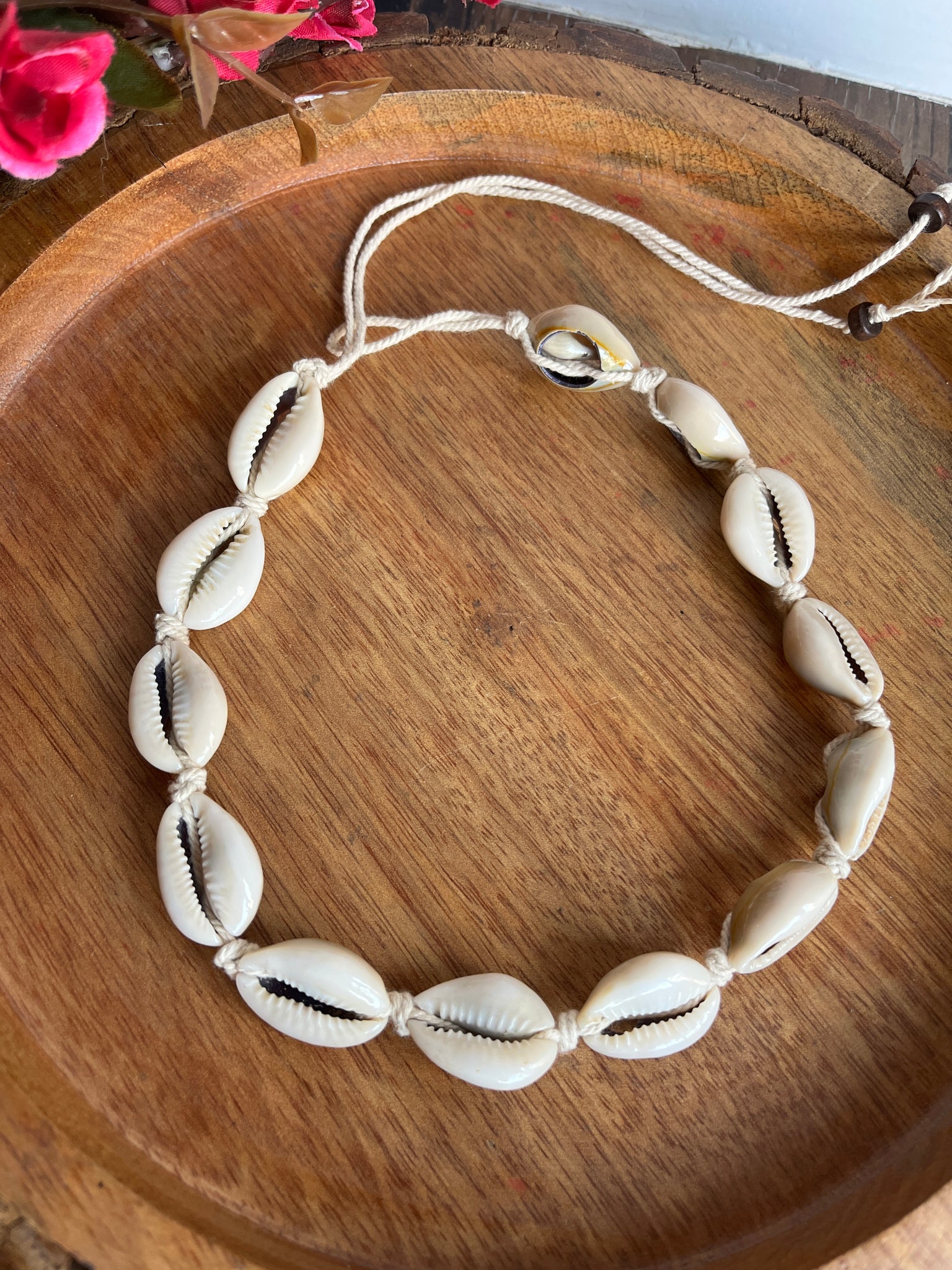 REAL COWRIE NECKPIECE HANDMADEAHOLIC BY MISHKA