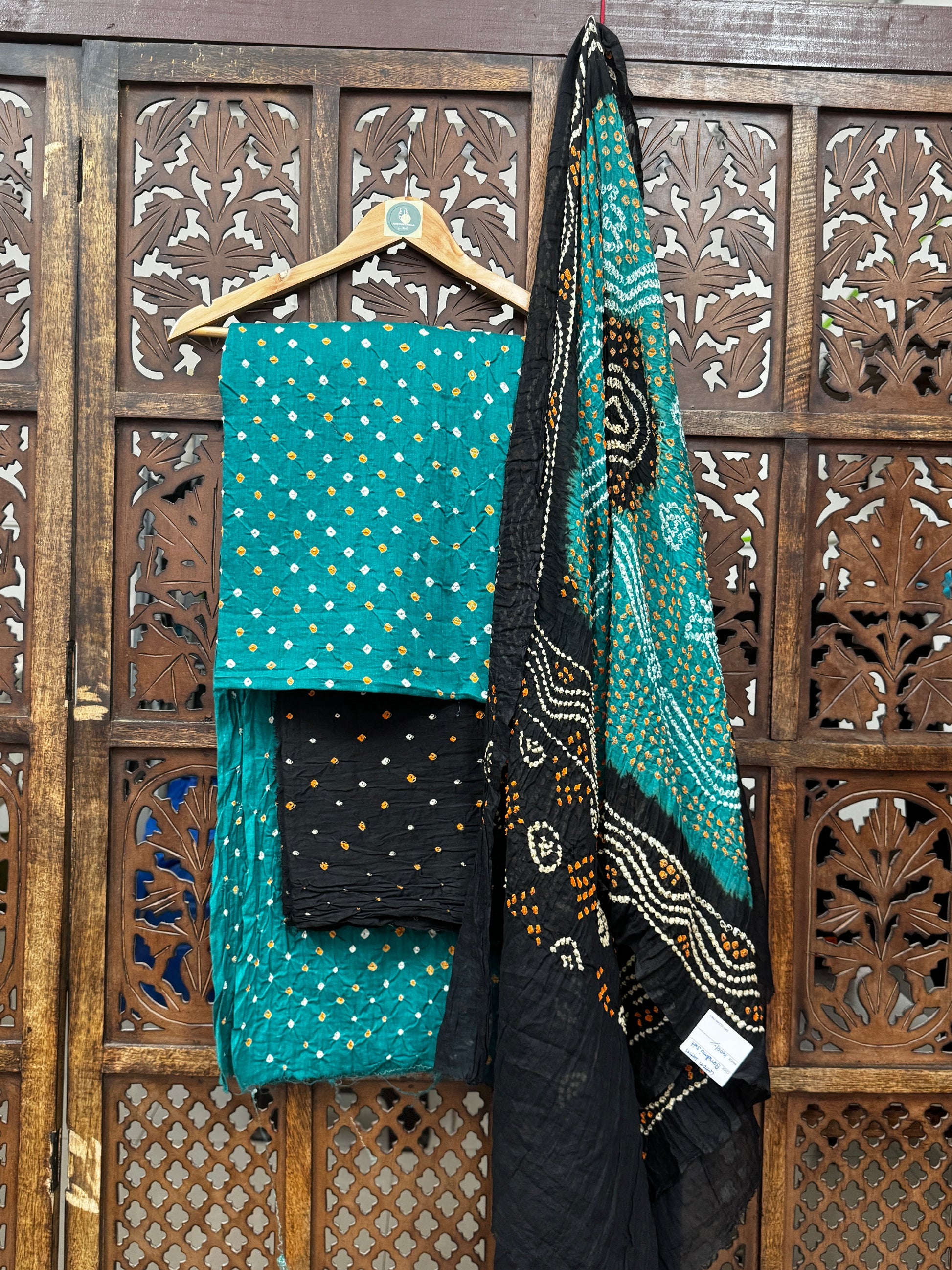 Handcrafted Cotton Bandhani Unstitched Suit Set – Teal & Obsidian Black HANDMADEAHOLIC BY MISHKA