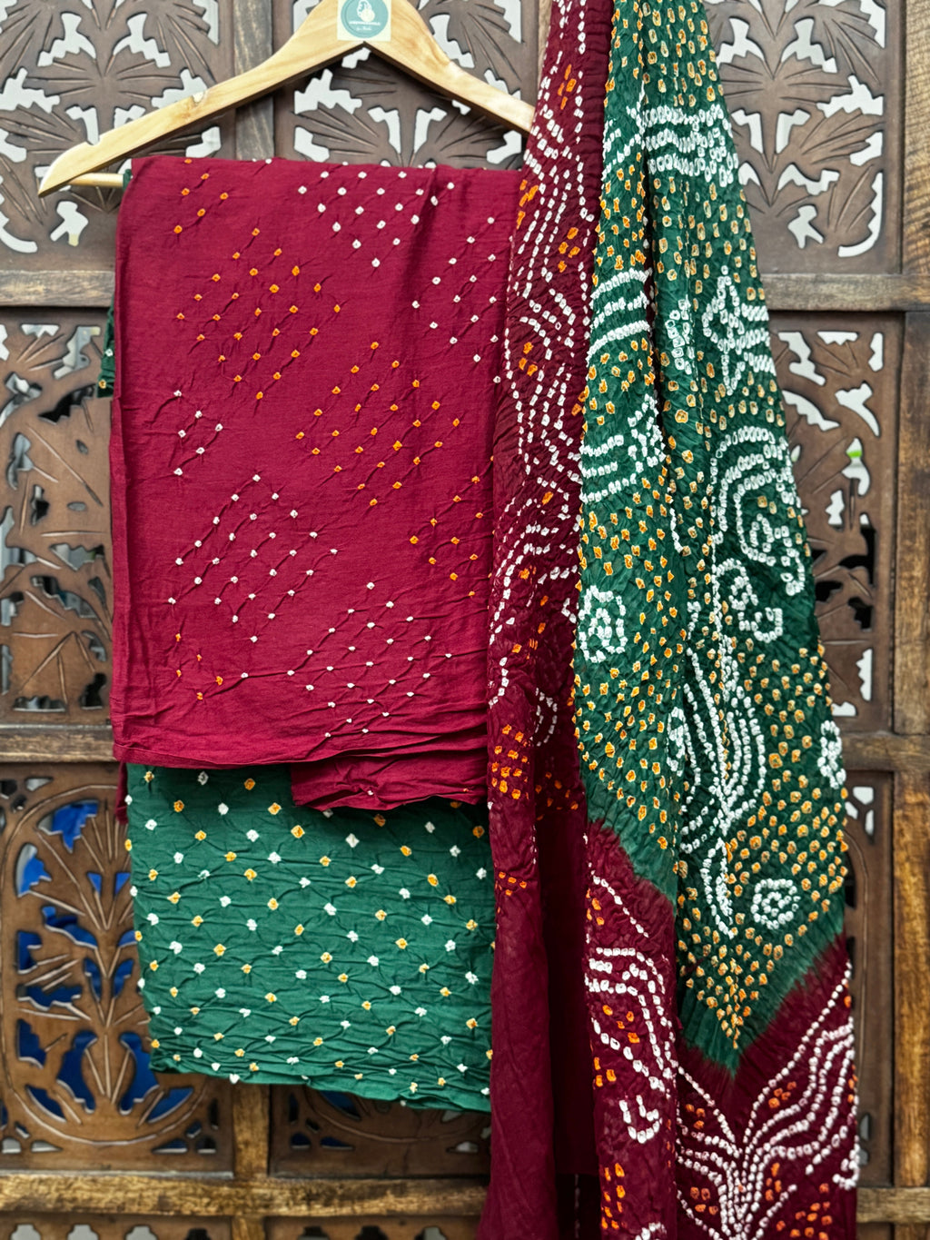 Hand-Dye Maroon & Forest Green Pure Cotton Bandhani Unstitched Suit Set HANDMADEAHOLIC BY MISHKA