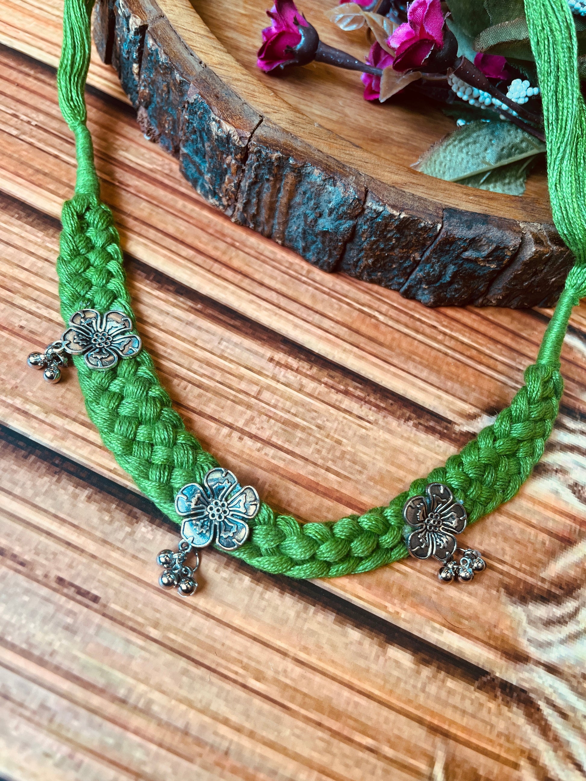PARROT CHOTLA CHOKAR HANDMADEAHOLIC BY MISHKA