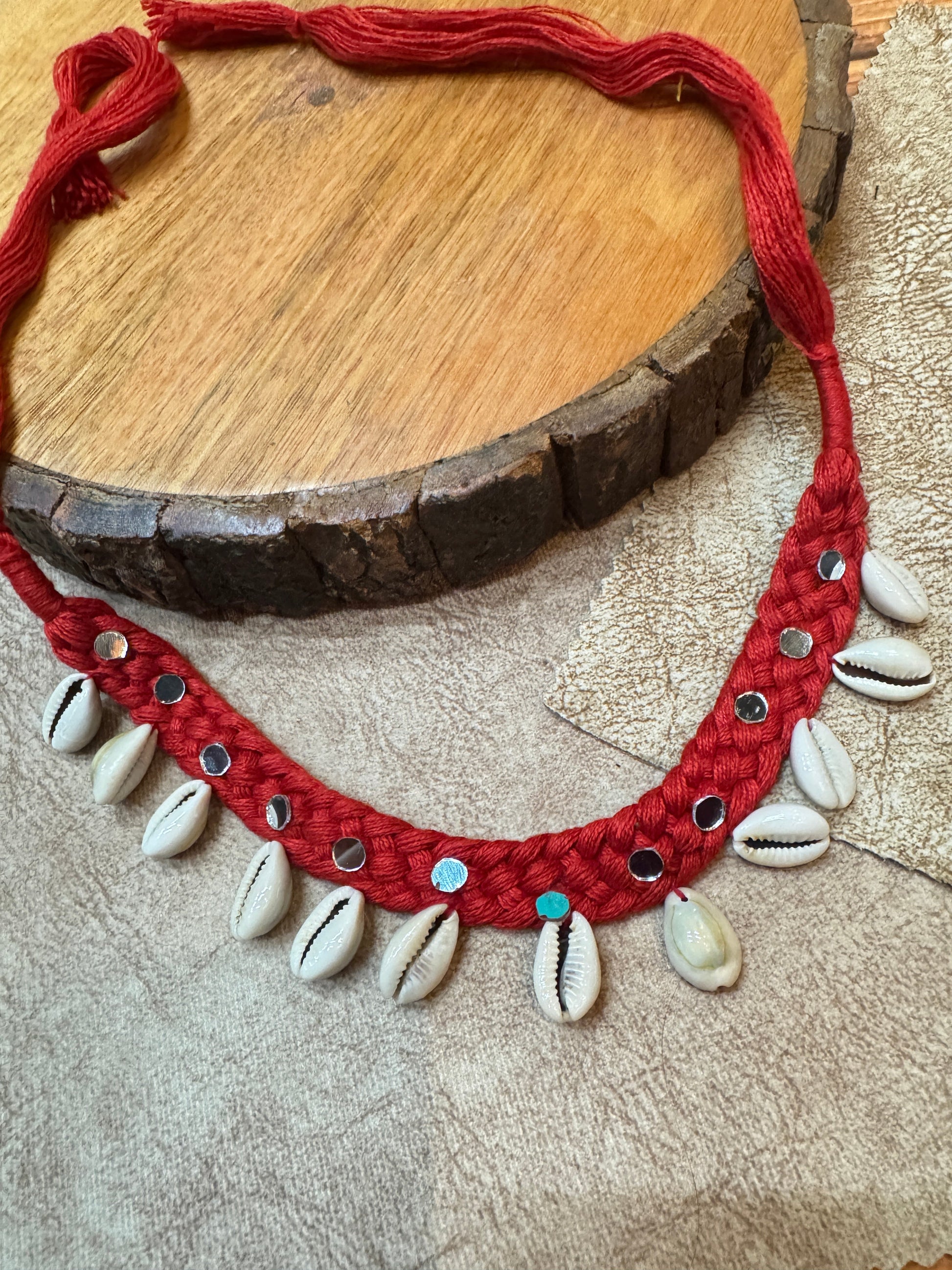 RED COWRIE SHELL CHOTLA NECKLACE