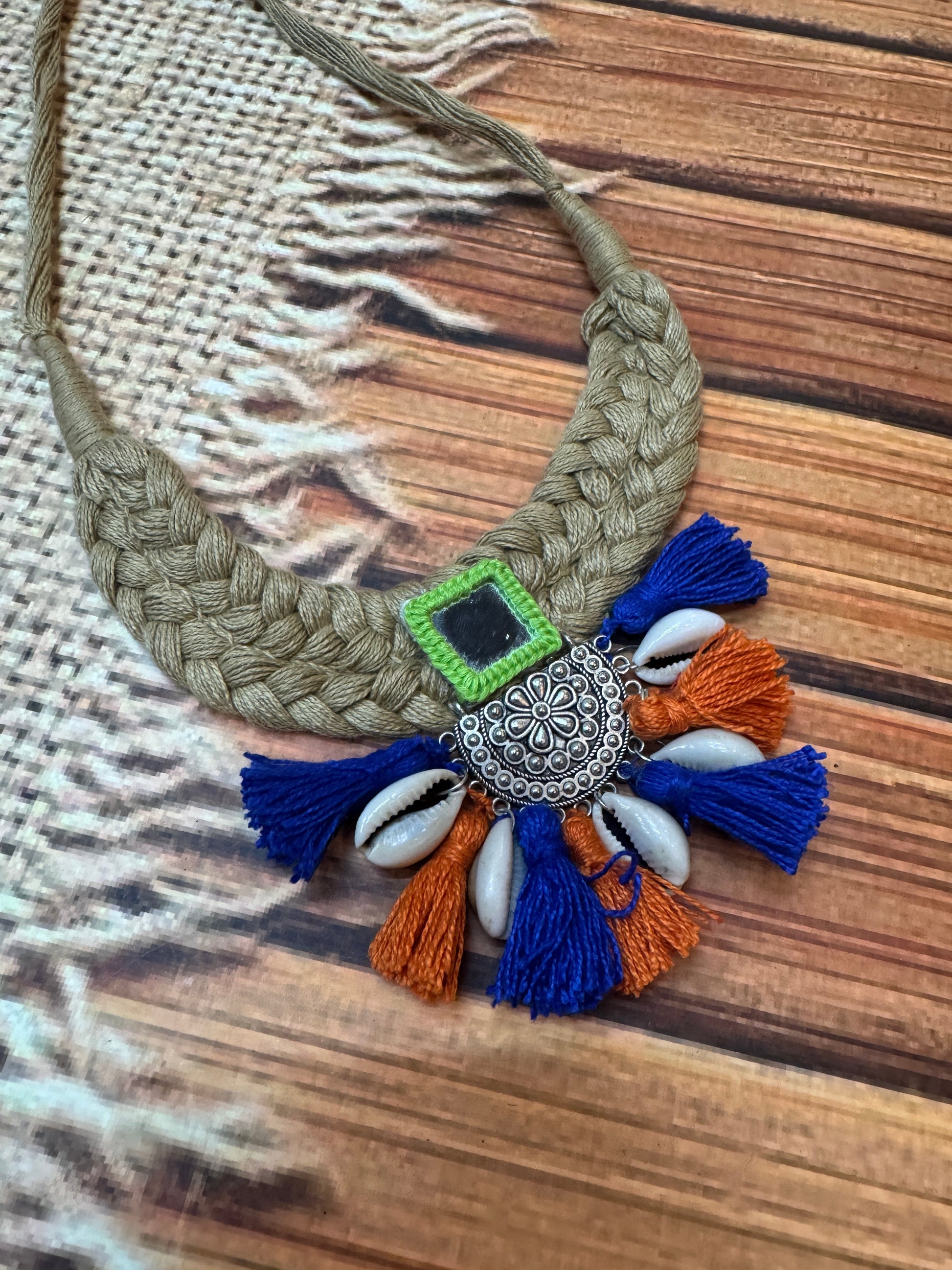 KATHI NECKLACE