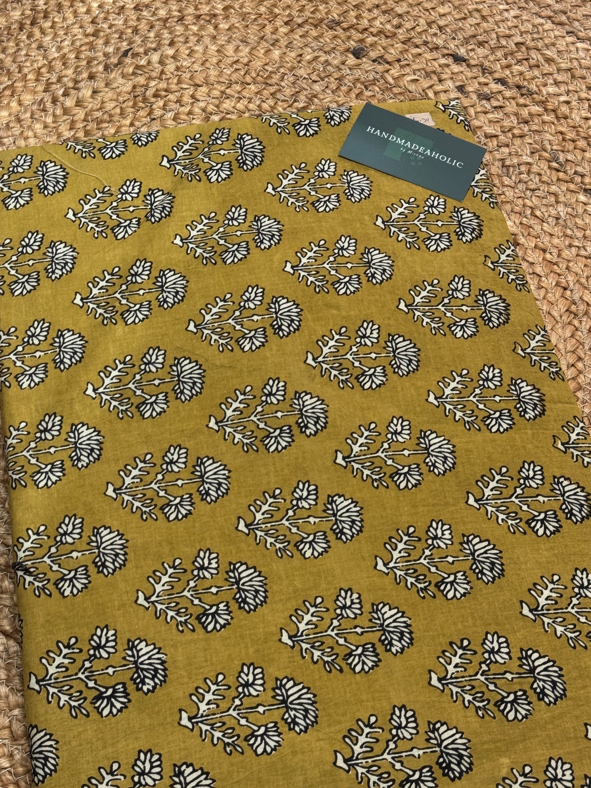 WHITE FLOWER HANDBLOCK COTTON FABRIC HANDMADEAHOLIC BY MISHKA