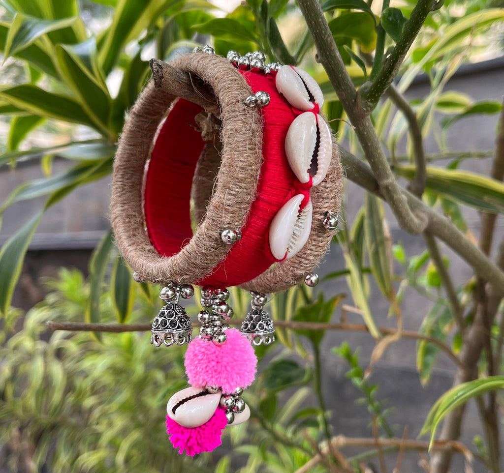KATHI RED COWRIE BANGLE HANDMADEAHOLIC BY MISHKA