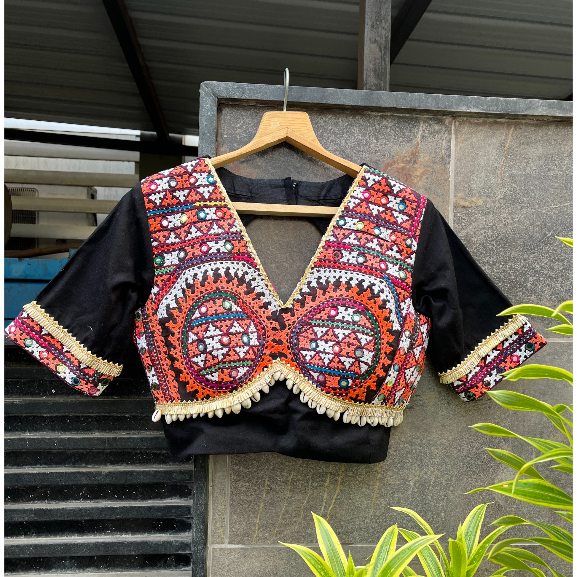RABARI BLACK BLOUSE HANDMADEAHOLIC BY MISHKA