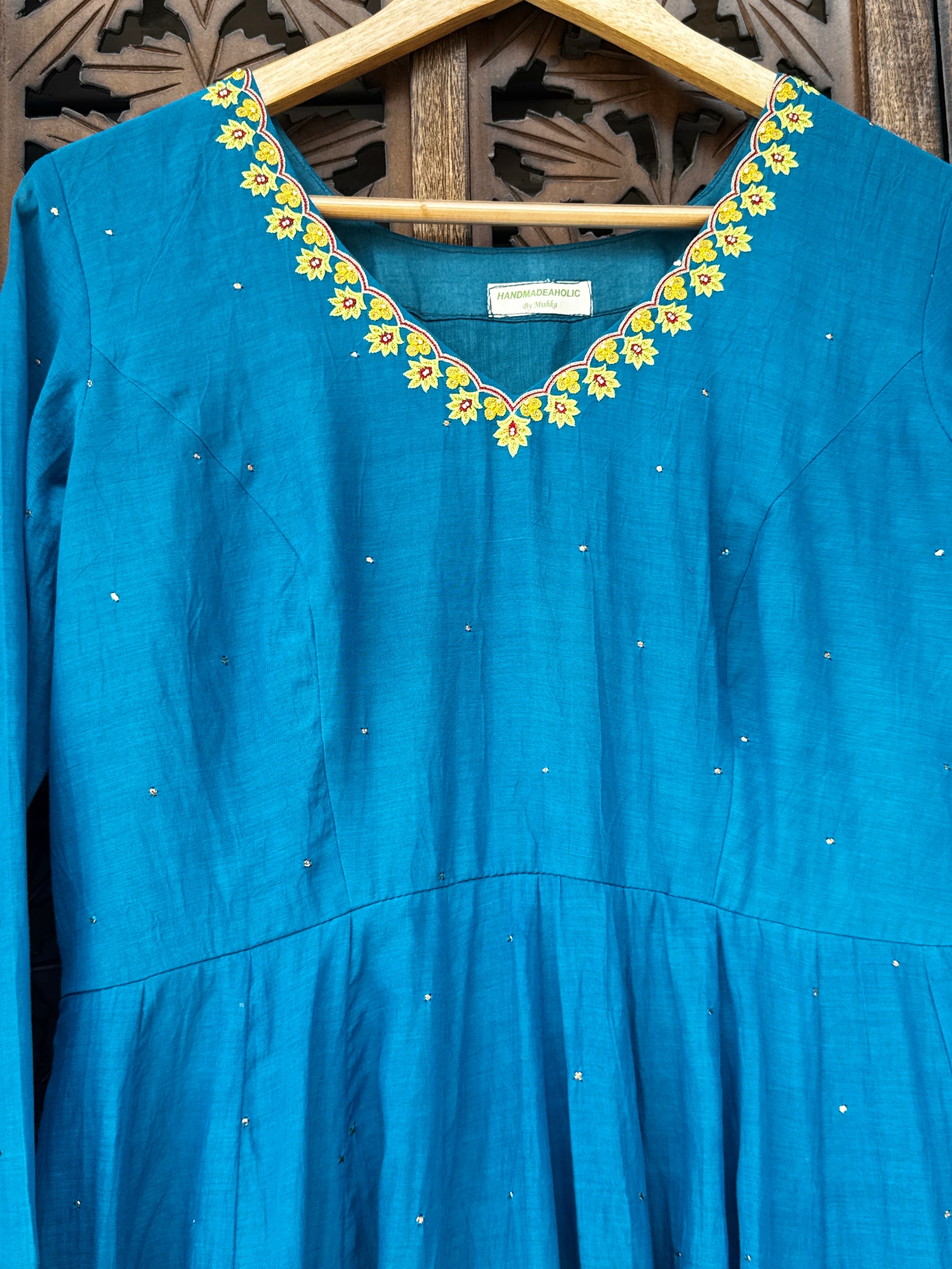 Teal Elegance: Handcrafted Chanderi Badla Suit Set