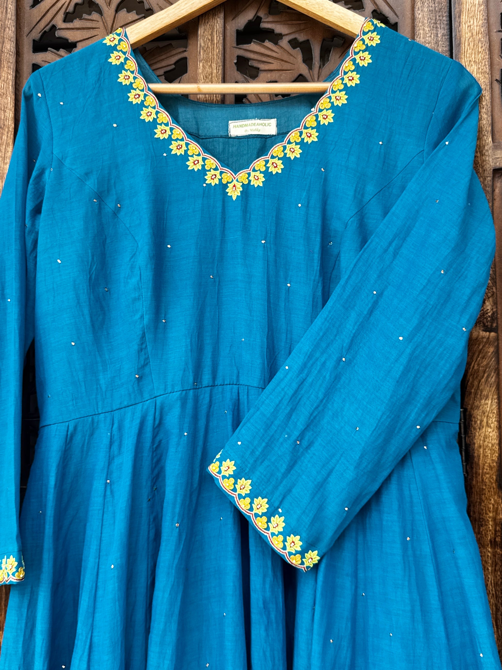 Teal Elegance: Handcrafted Chanderi Badla Suit Set