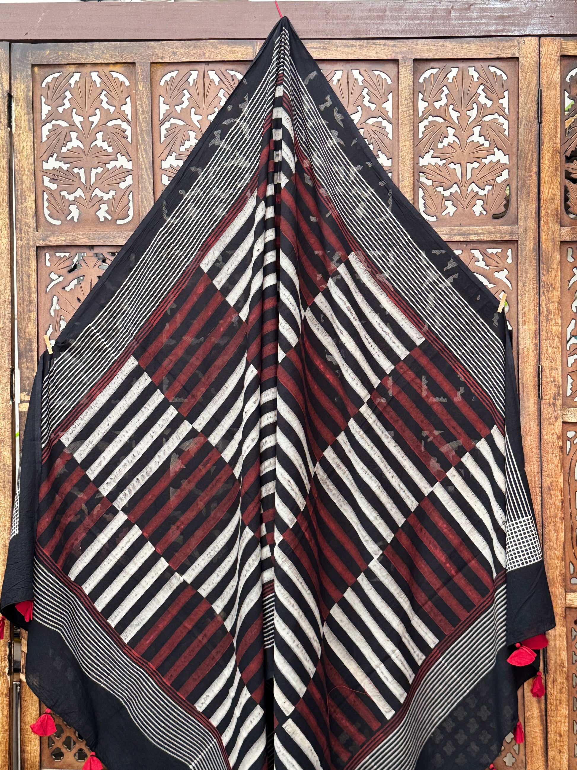 HANDBLOCK PRINTED COTTON AJRAKH DUPATTA