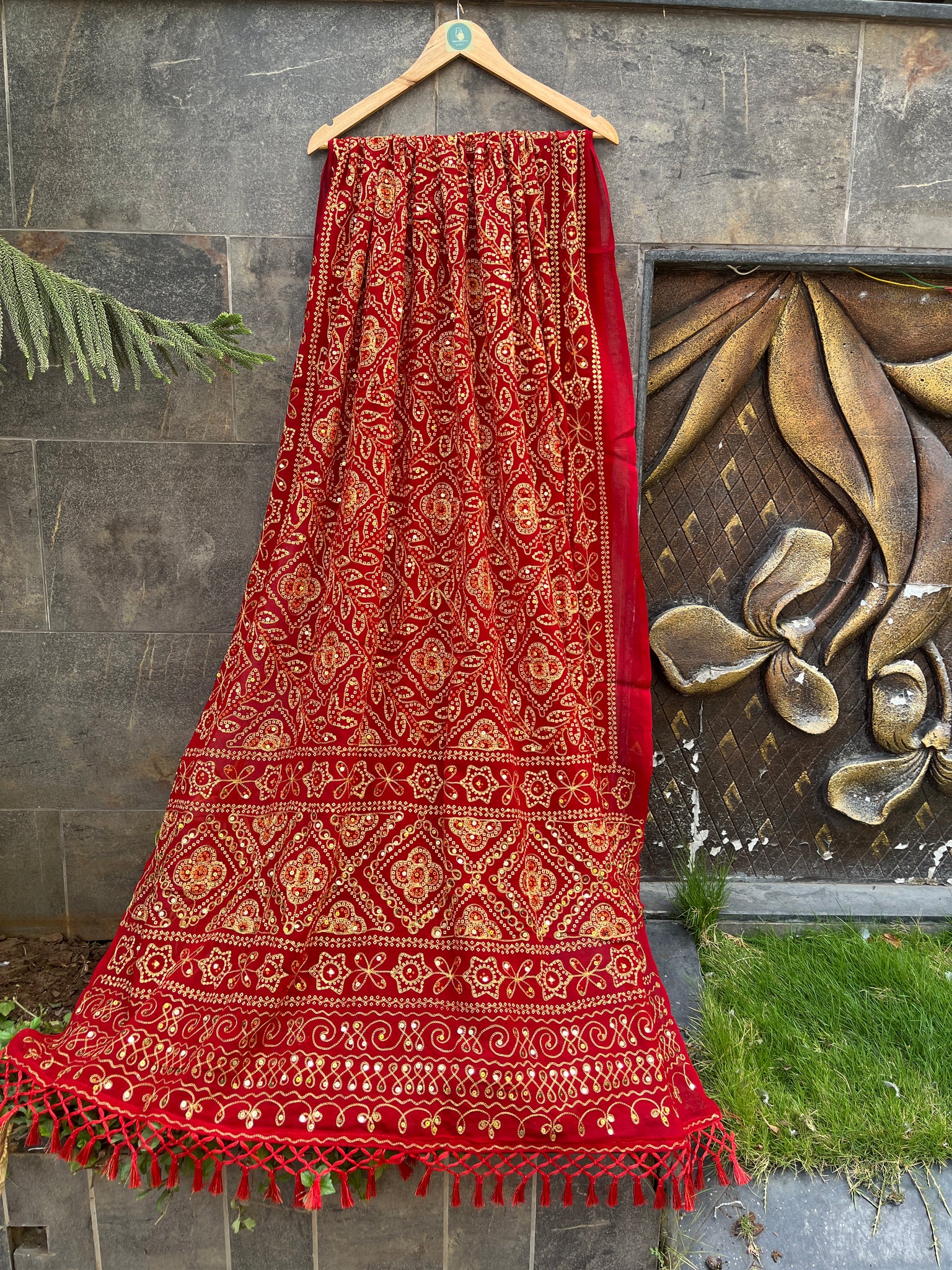 RED GEORGETTE VINTAGE DUPATTA HANDMADEAHOLIC BY MISHKA