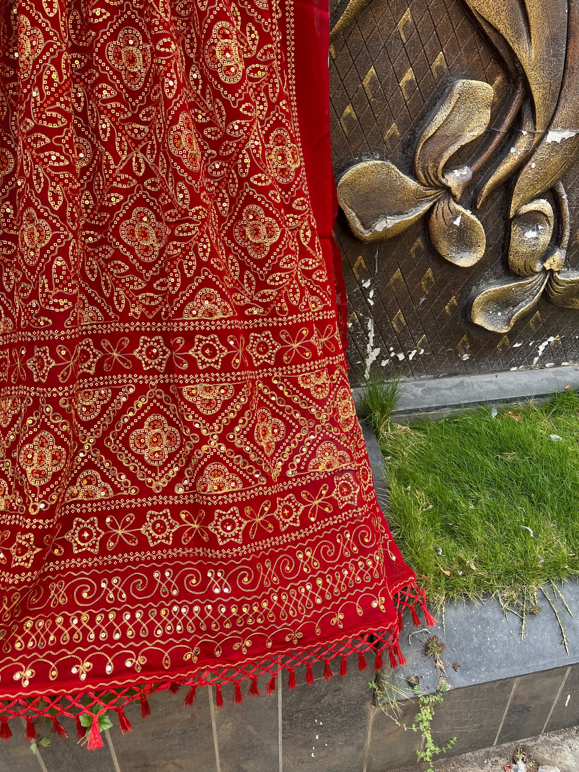 RED GEORGETTE VINTAGE DUPATTA HANDMADEAHOLIC BY MISHKA