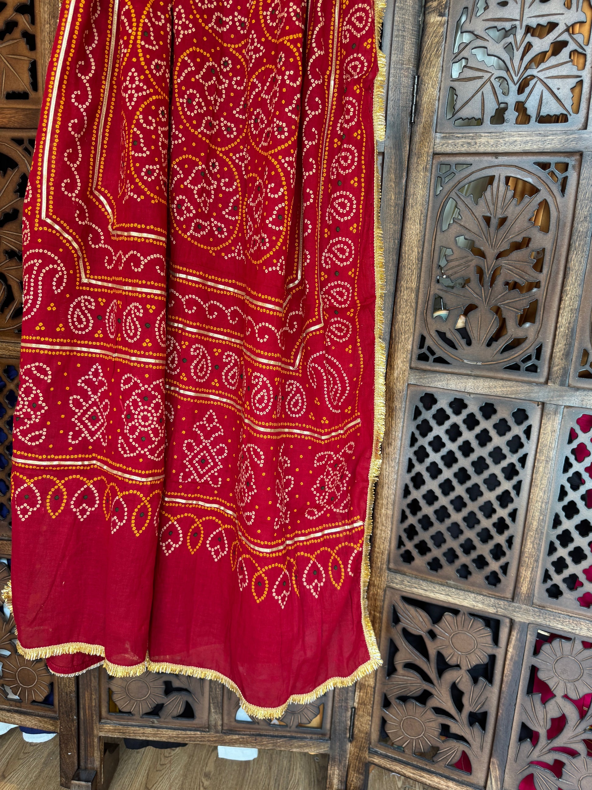 MAROON BANDHANI DUPATTA HANDMADEAHOLIC BY MISHKA