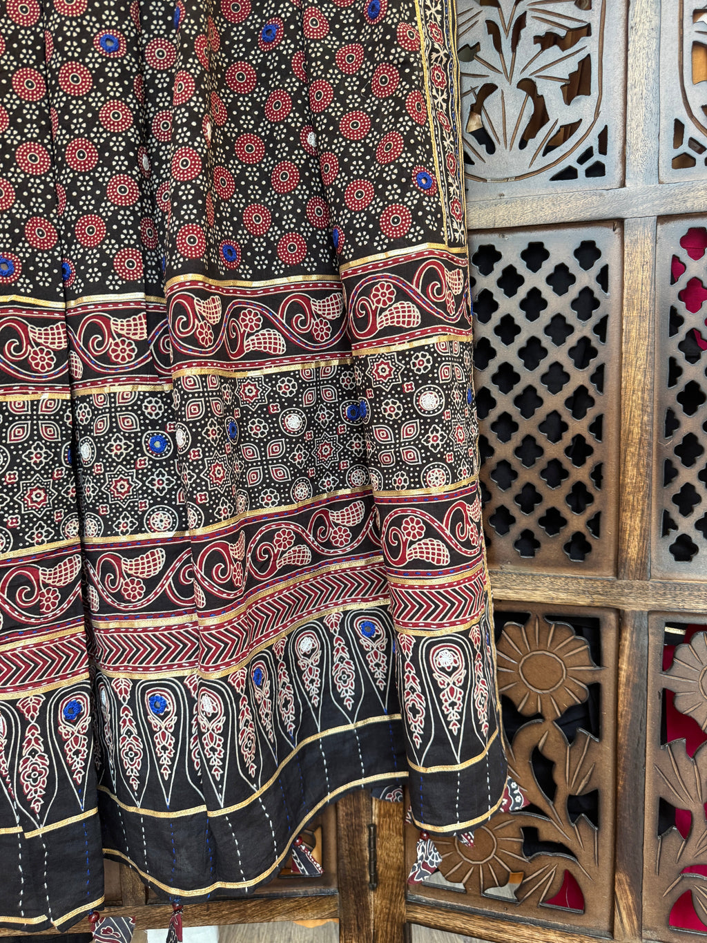 BLACK HANDCRAFTED AJARKH DUPATTA - 2 HANDMADEAHOLIC BY MISHKA