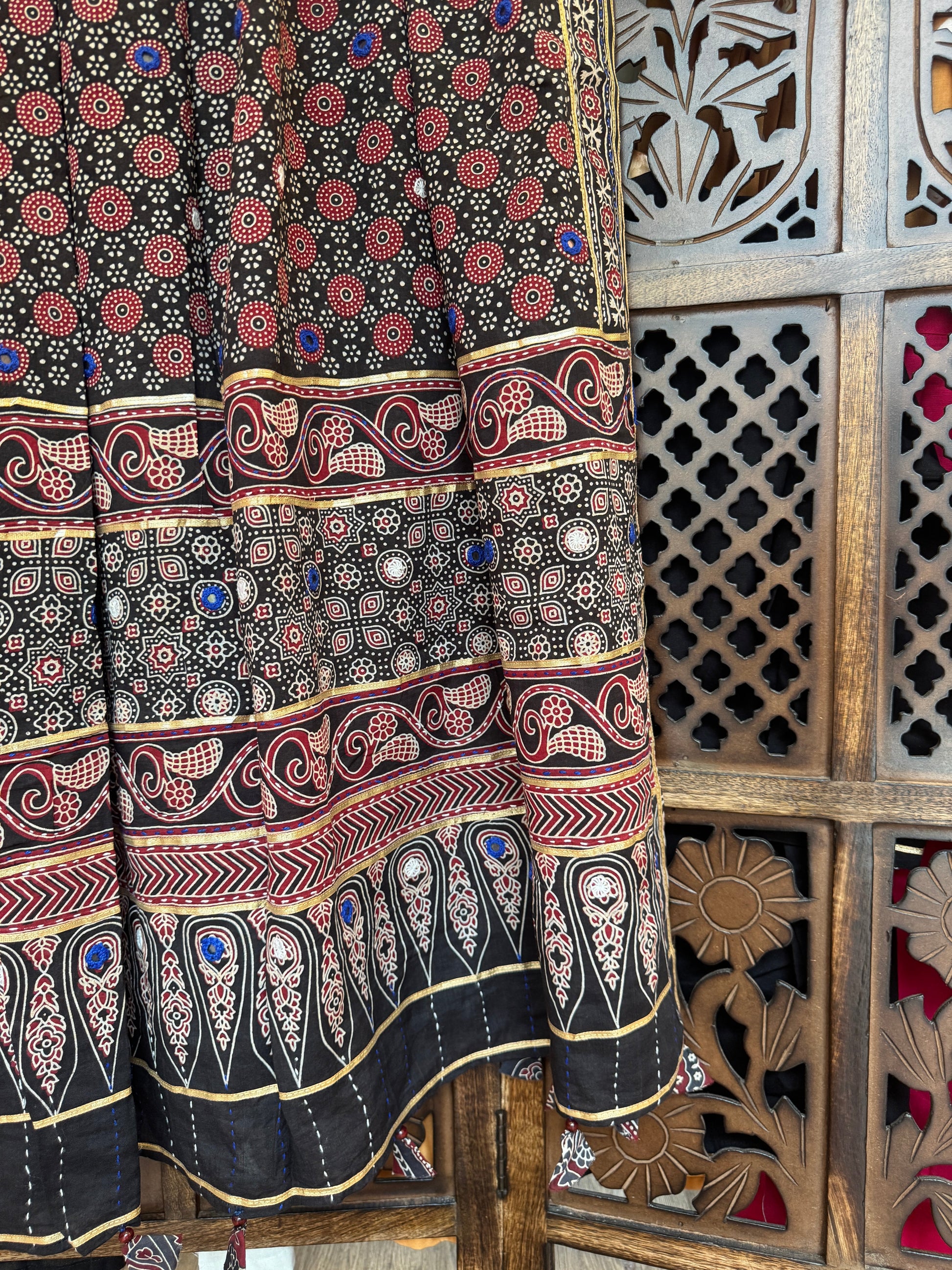BLACK HANDCRAFTED AJARKH DUPATTA - 2 HANDMADEAHOLIC BY MISHKA