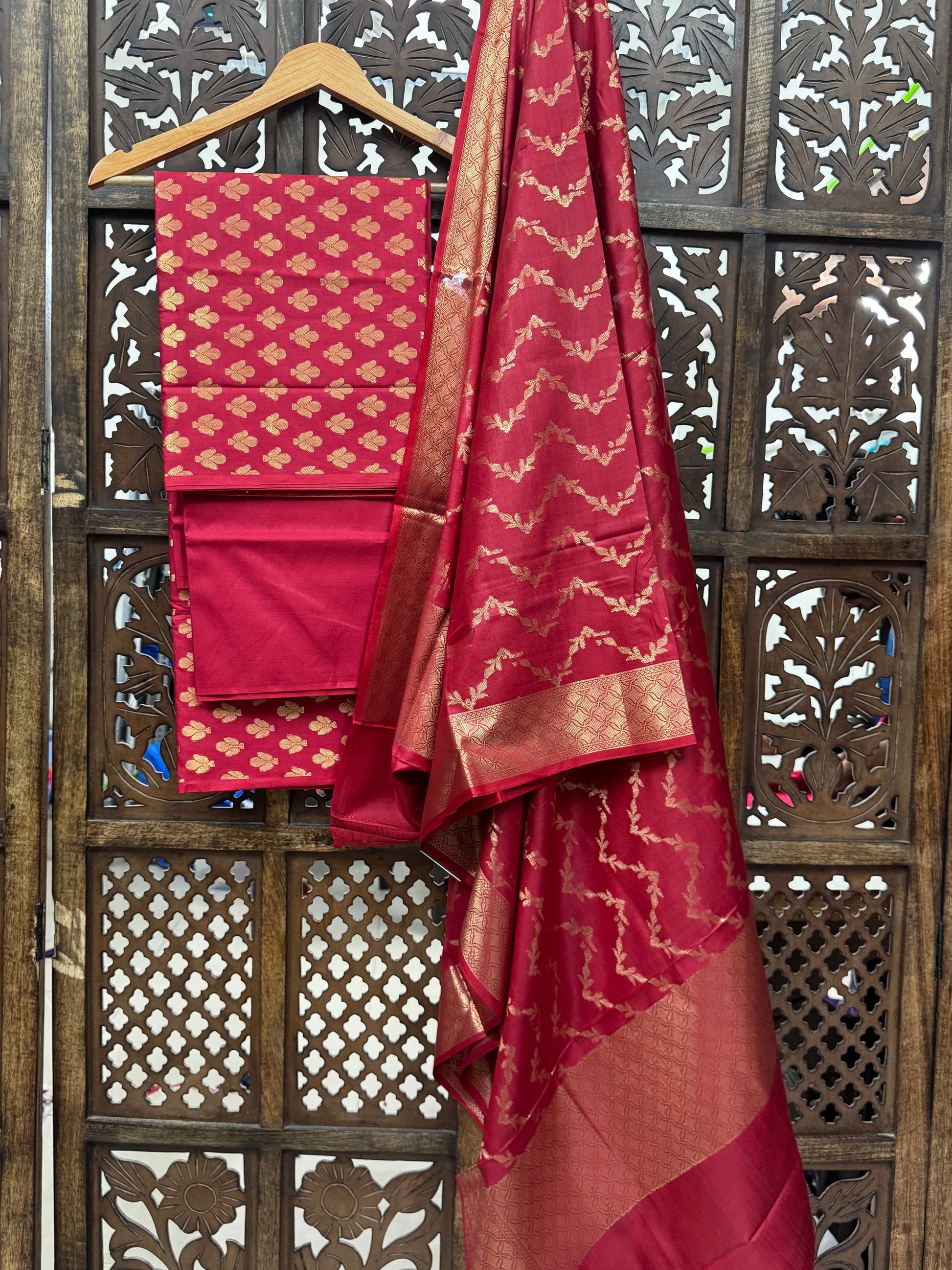 RED MULBARY SUIT HANDMADEAHOLIC BY MISHKA