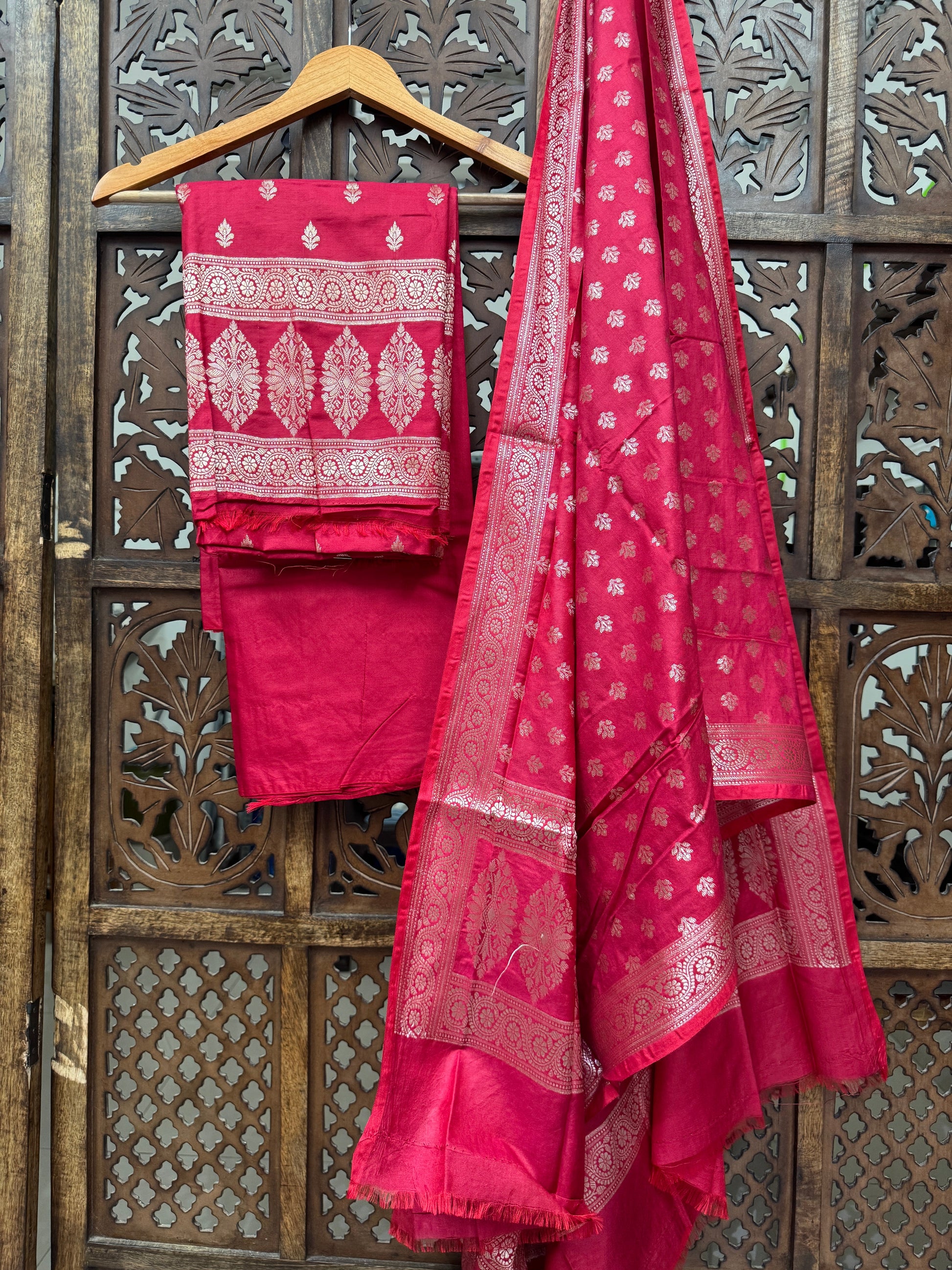 CHERRY KATAN ZARI HANDMADEAHOLIC BY MISHKA