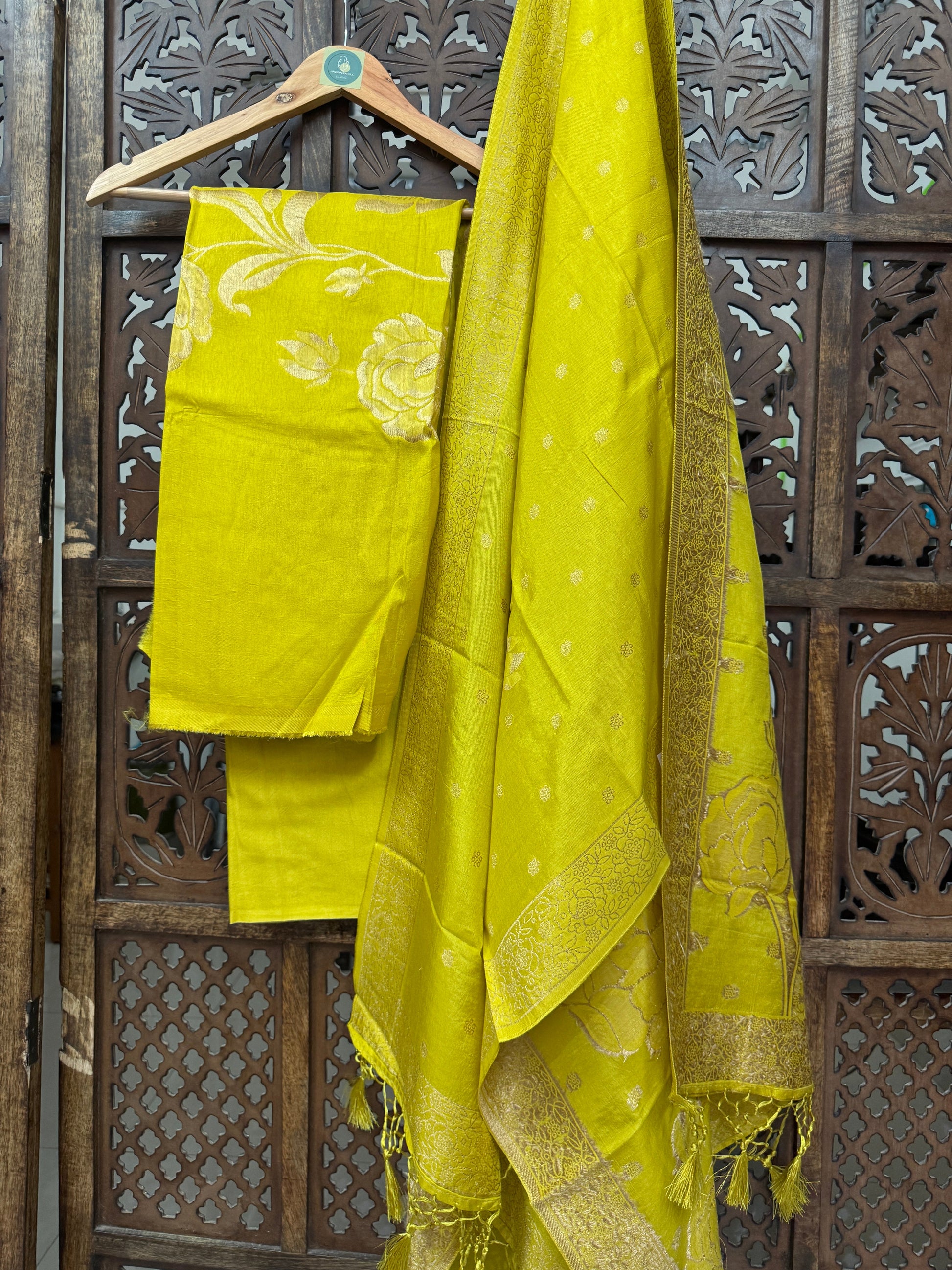 MUSTARD MUNGA KATAN SUIT HANDMADEAHOLIC BY MISHKA