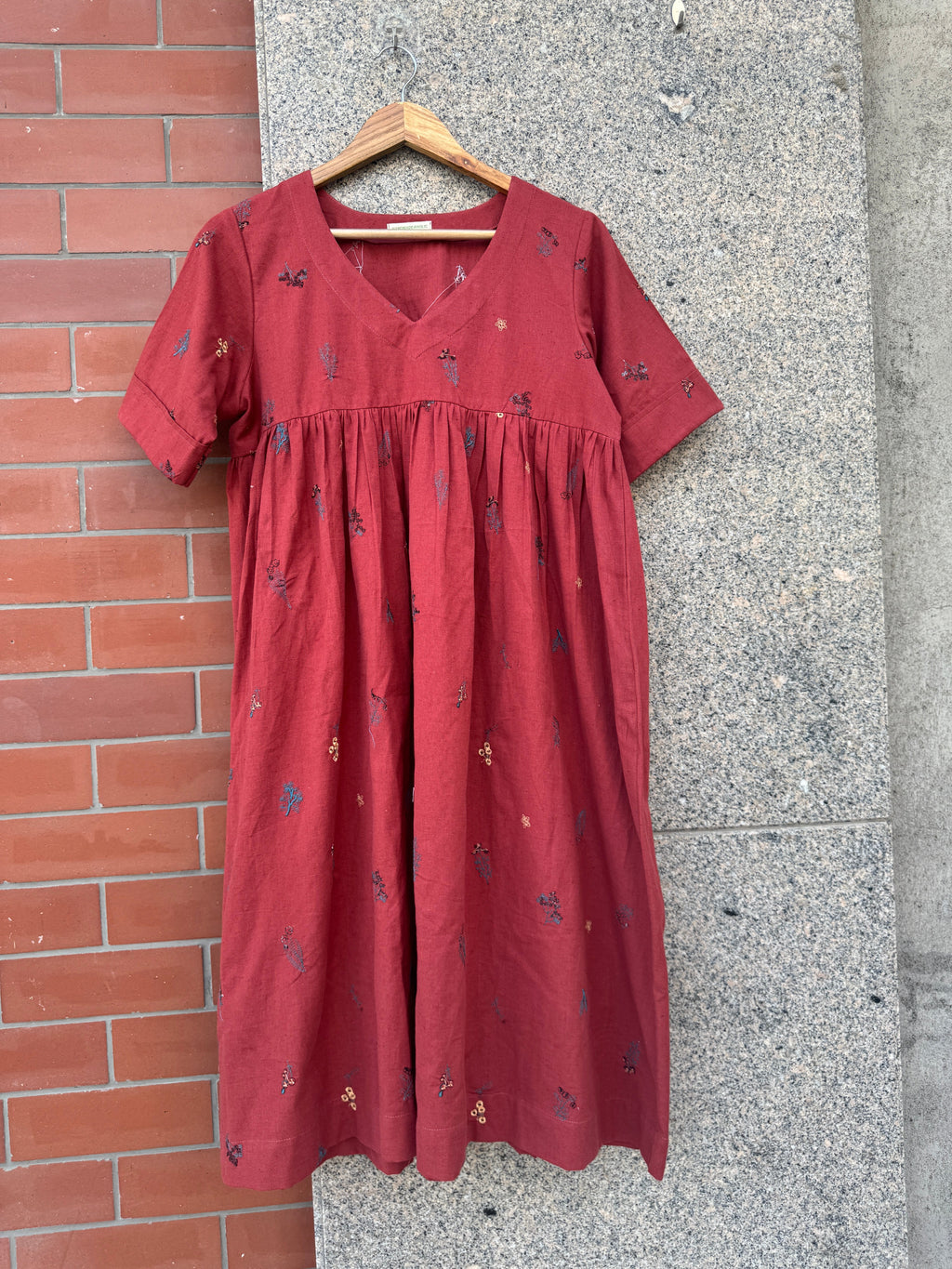 BROWN EMBROIDERED LINEN DRESS HANDMADEAHOLIC BY MISHKA