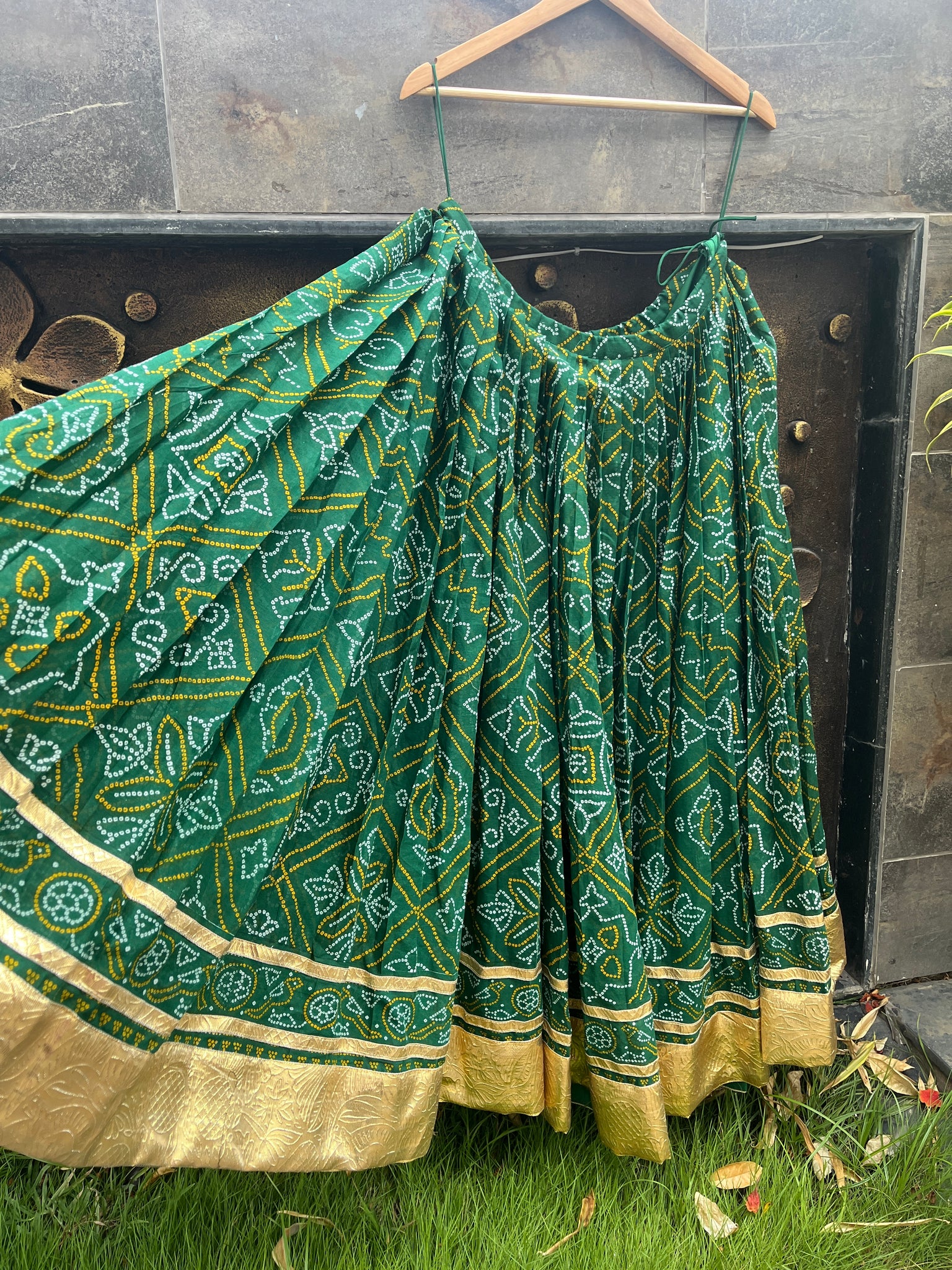 GREEN BANDHANI SKIRT HANDMADEAHOLIC BY MISHKA