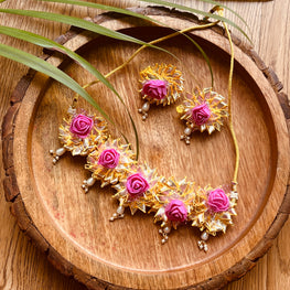 GOTA PINK FLOWER NECKLACE HANDMADEAHOLIC BY MISHKA