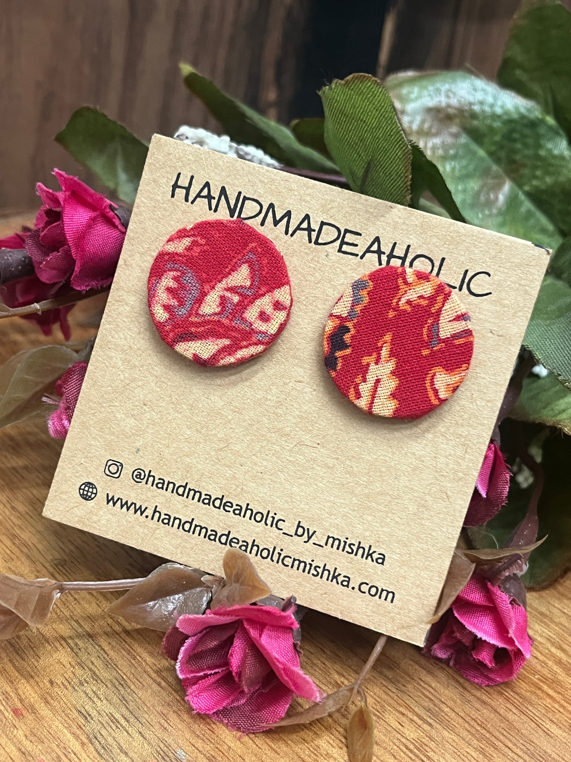 RED ROUND STUD HANDMADEAHOLIC BY MISHKA
