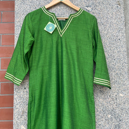 PARROT GREEN COTTON BLEND STRAIGHT CUT KURTI - handmadeaholicmishka