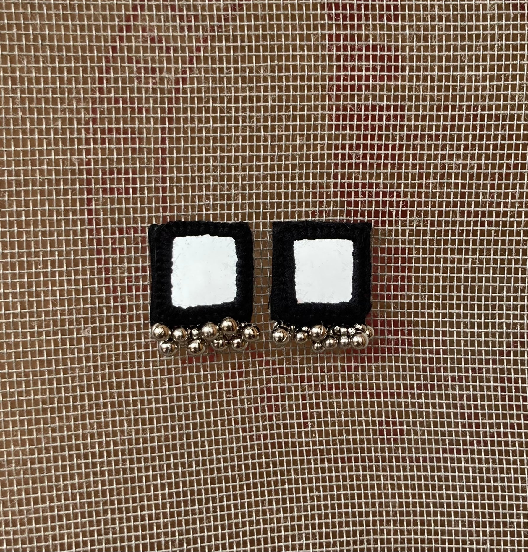 BLACK MIRROR STUD HANDMADEAHOLIC BY MISHKA