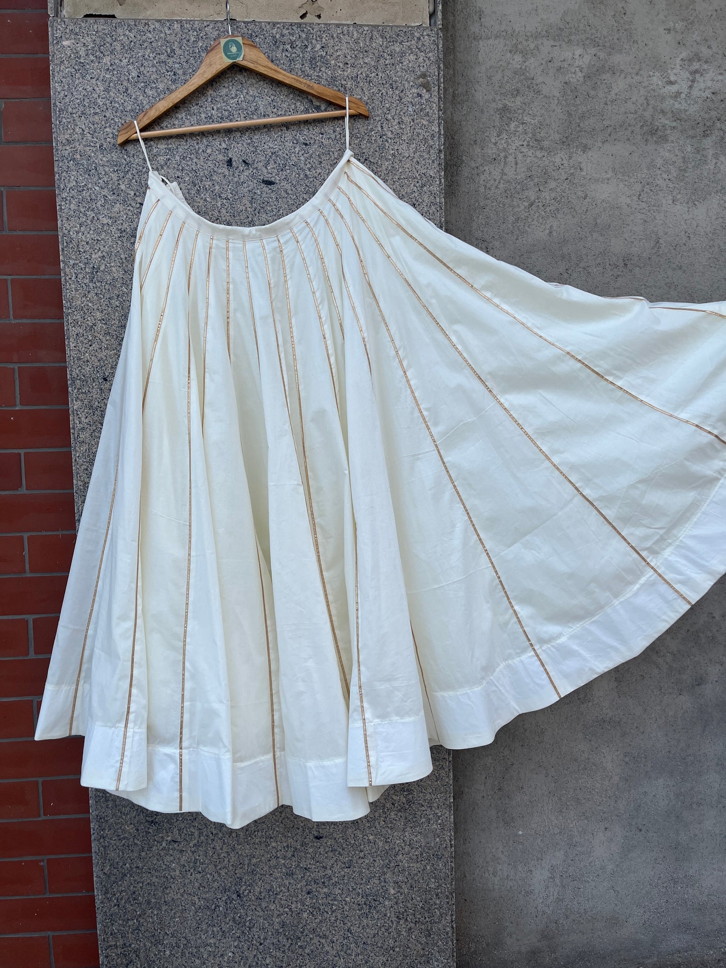 WHITE KALI LACE SKIRT