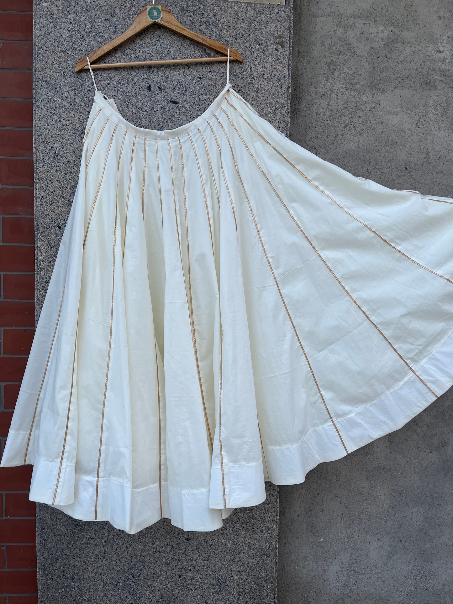 WHITE KALI LACE SKIRT