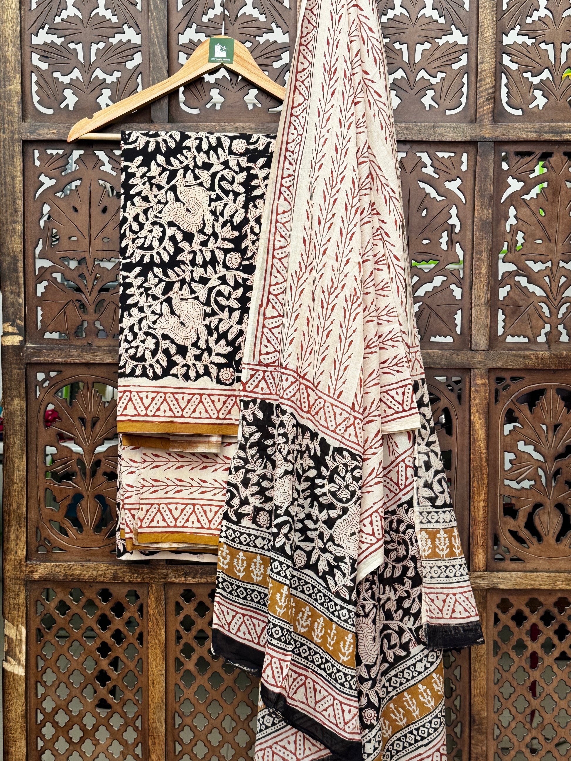 HANDBLOCK COTTON UNSTITCHED SUIT WITH COTTON DUPATTA