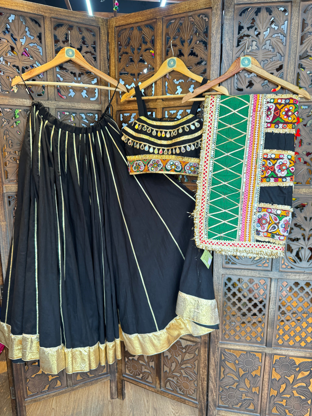 BLACK SKIRT WITH BLACK BLOUSE CHANIYA CHOLI RAAS'25 HANDMADEAHOLIC BY MISHKA