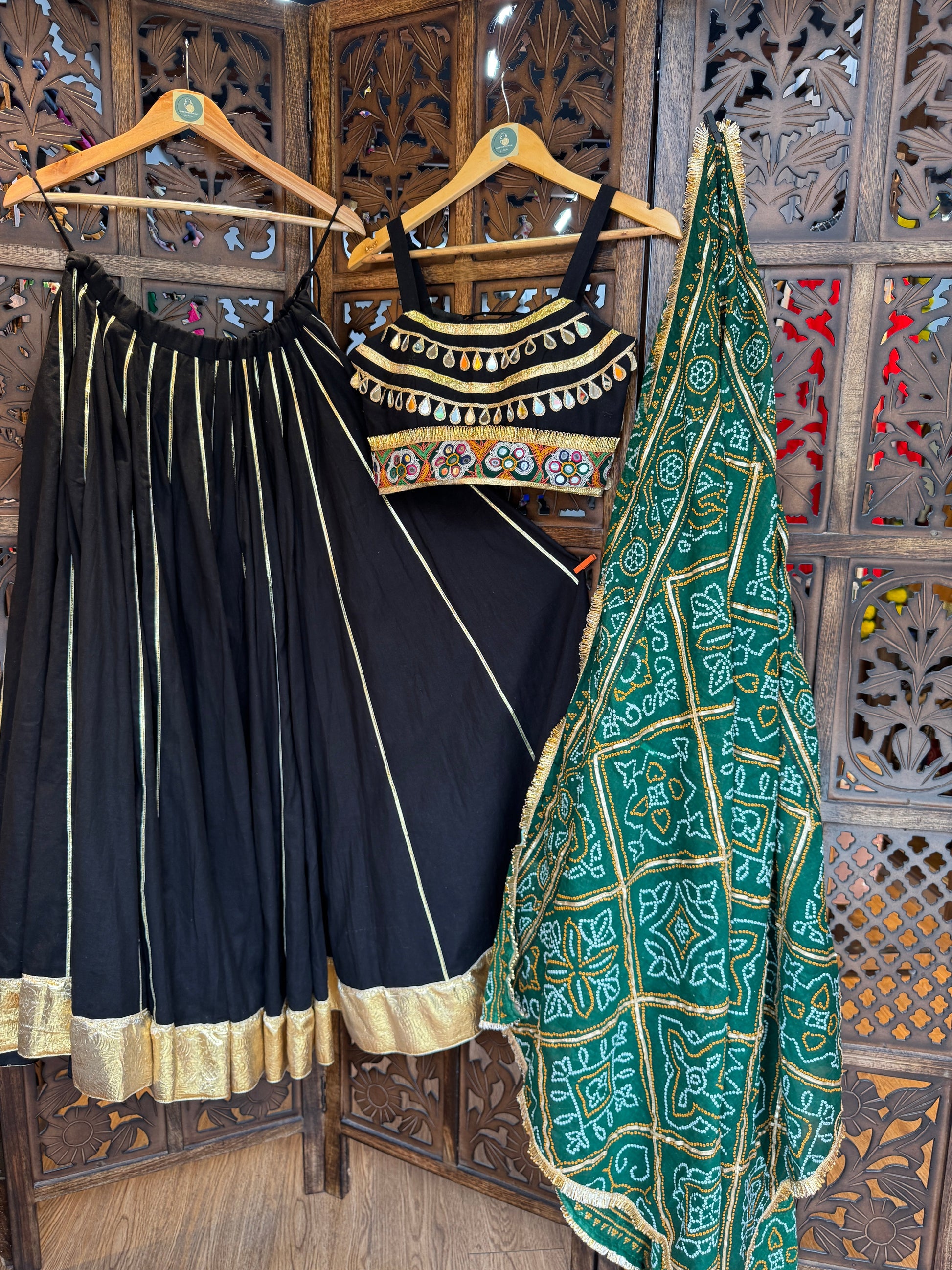 BLACK SKIRT WITH BLACK BLOUSE CHANIYA CHOLI RAAS'25 HANDMADEAHOLIC BY MISHKA