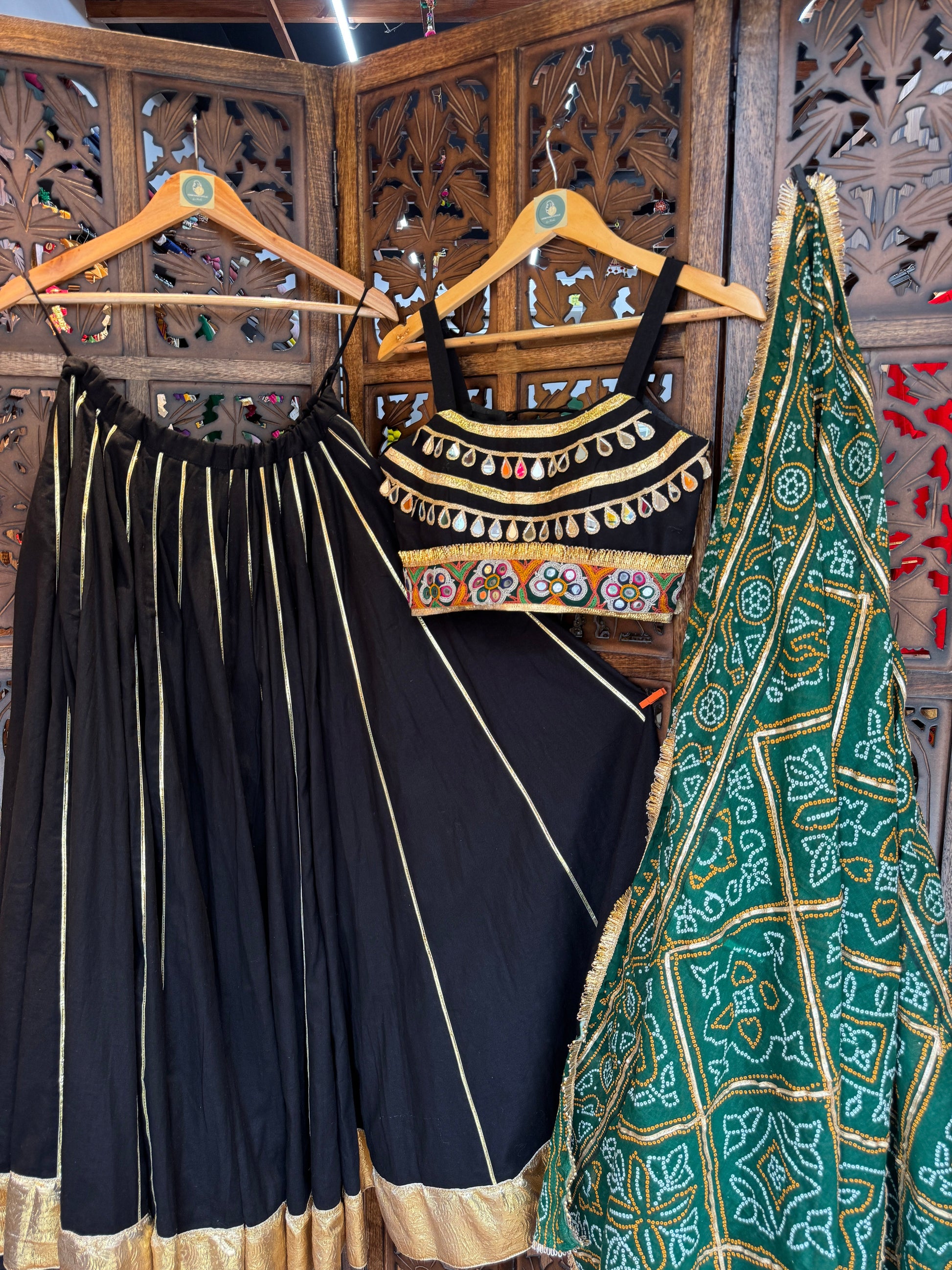 BLACK SKIRT WITH BLACK BLOUSE CHANIYA CHOLI RAAS'25 HANDMADEAHOLIC BY MISHKA