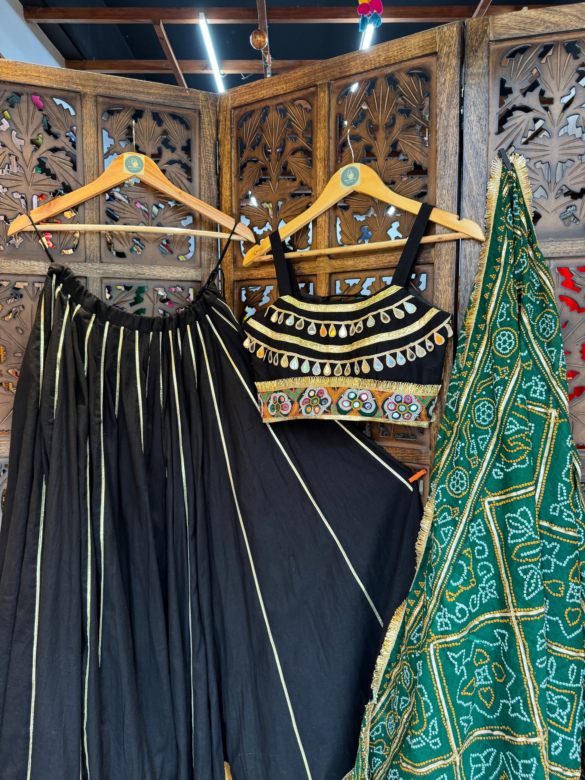 BLACK SKIRT WITH BLACK BLOUSE CHANIYA CHOLI RAAS'25 HANDMADEAHOLIC BY MISHKA