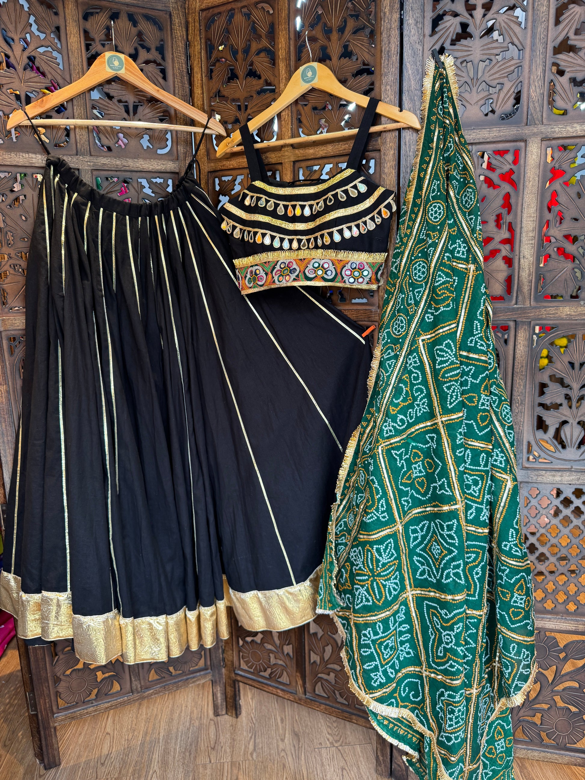 BLACK SKIRT WITH BLACK BLOUSE CHANIYA CHOLI RAAS'25 HANDMADEAHOLIC BY MISHKA