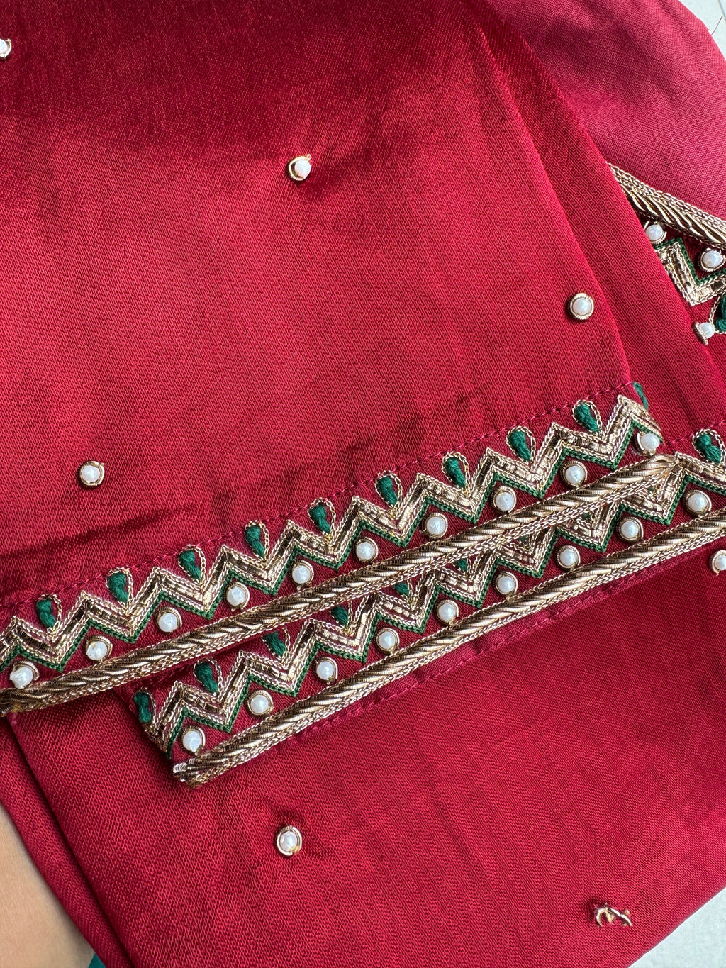 MARRON HANDWORK  ROUND V-NECK BLOUSE HANDMADEAHOLIC BY MISHKA