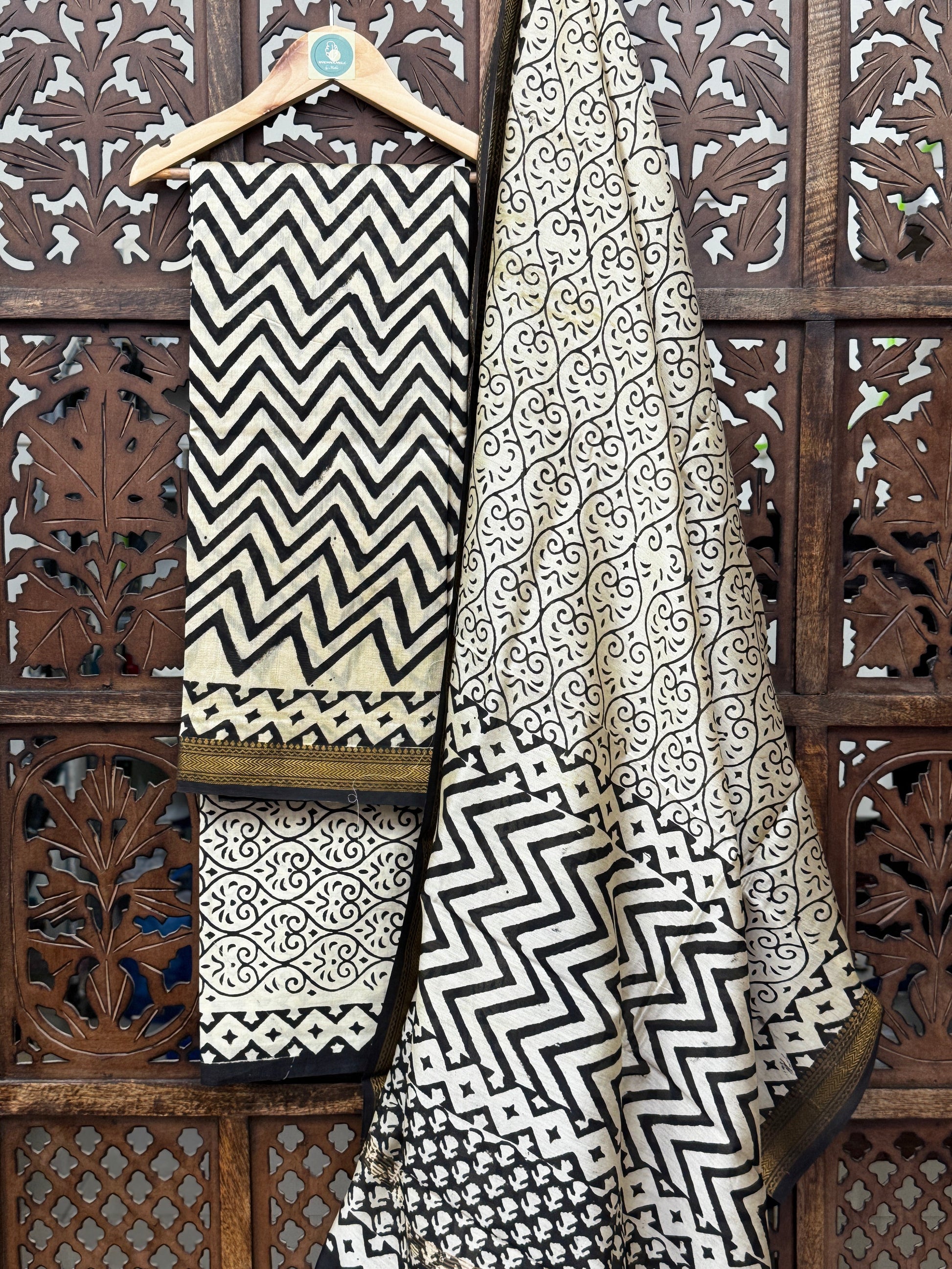 Monochrome Muse: Maheshwari Silk Handblock Suit Set with Chevron & Floral Accents HANDMADEAHOLIC BY MISHKA