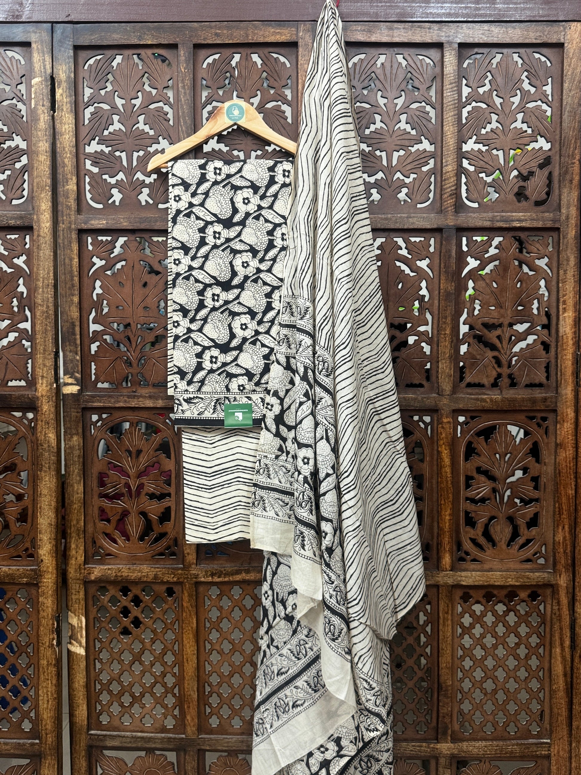 Monochrome Bloom – Handblock Printed Cotton Suit Set HANDMADEAHOLIC BY MISHKA