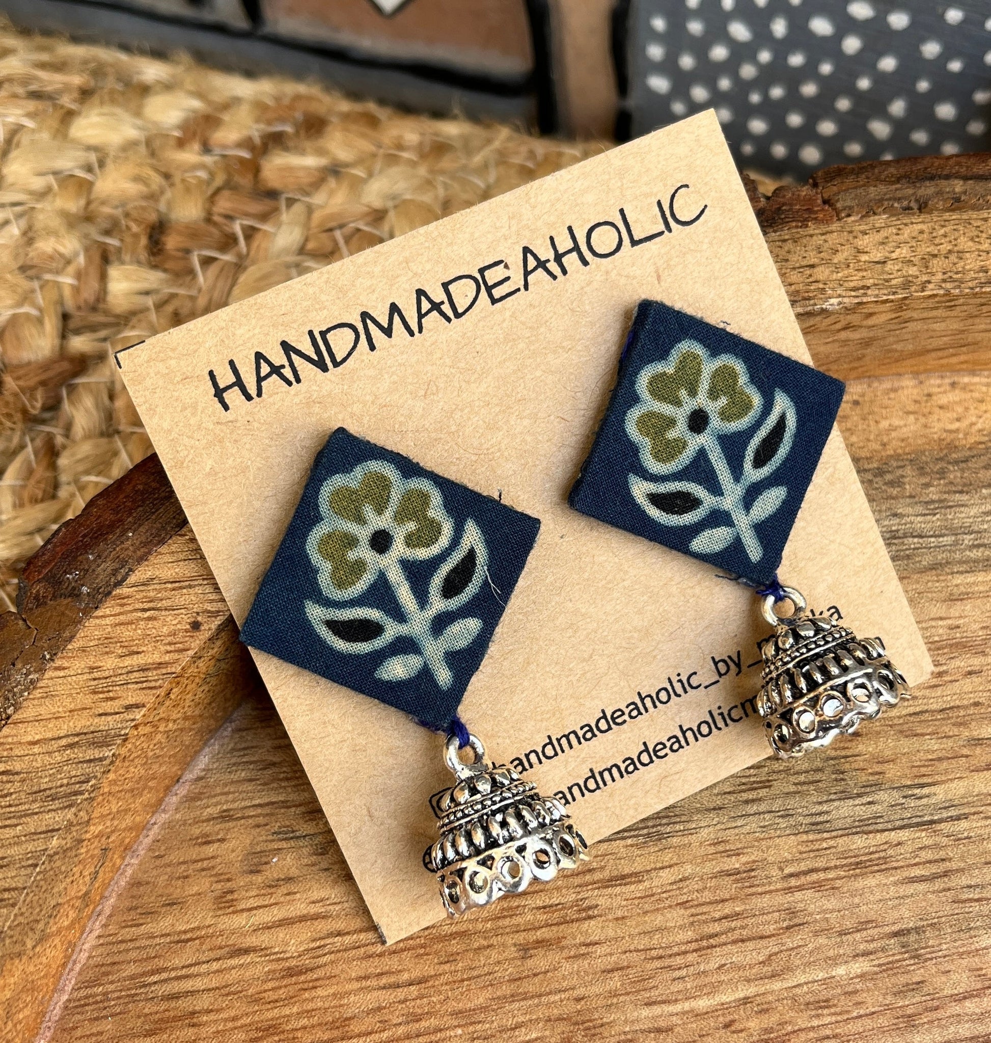 BLUE FLOWER EARRINGS HANDMADEAHOLIC BY MISHKA